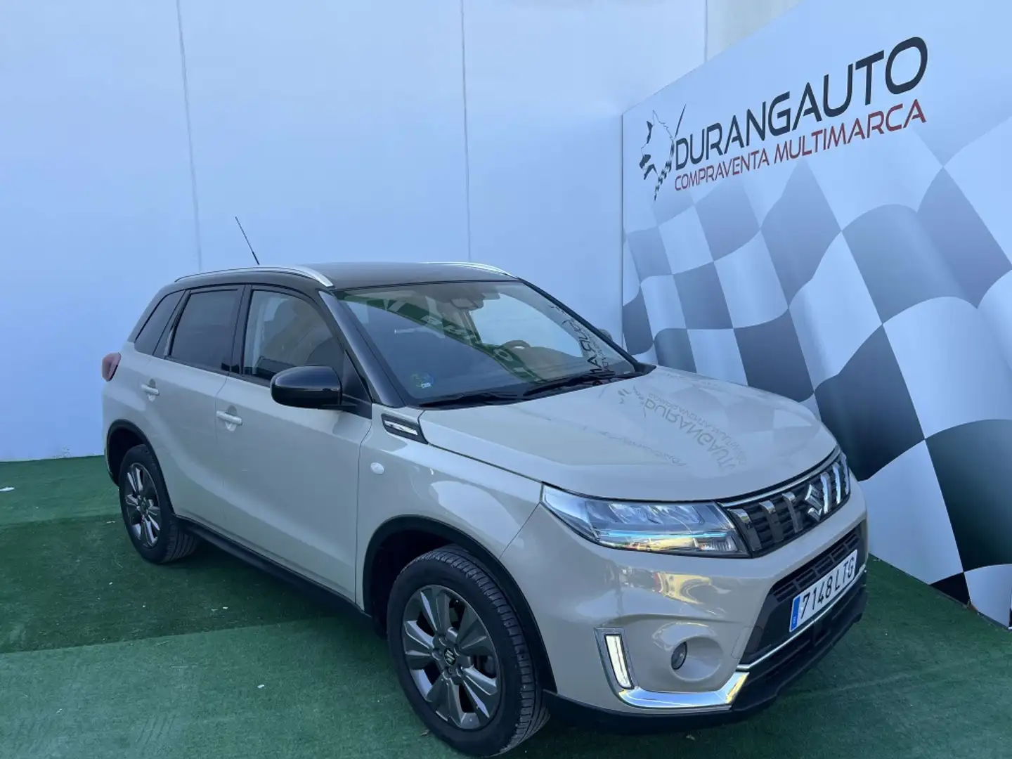 Suzuki Vitara 1.4T GLE 4WD Mild Hybrid Beige - 2