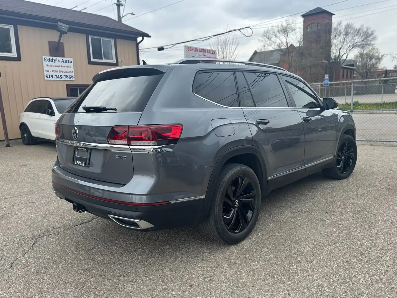 Volkswagen Atlas снимка Volkswagen Atlas