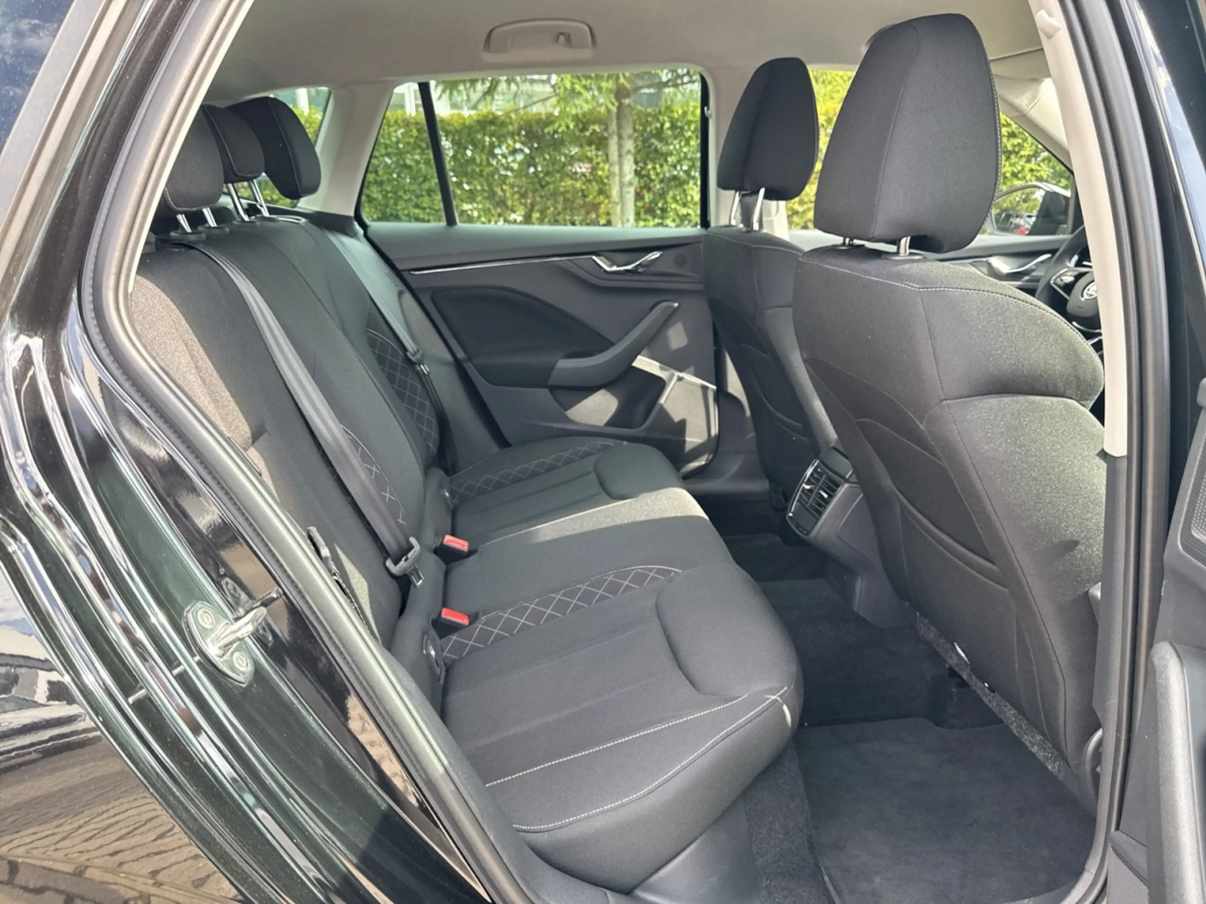Skoda Kamiq 1.5T 110kW DSG*Sitzheizung*Climatronic*LED Klima — photo 12