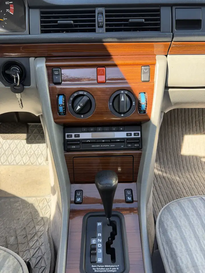 Mercedes-Benz E 260 260E W124 Automatik 8Fach Schiebedach Massage, foto 12
