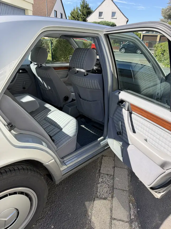 Mercedes-Benz E 260 260E W124 Automatik 8Fach Schiebedach Massage, foto 7
