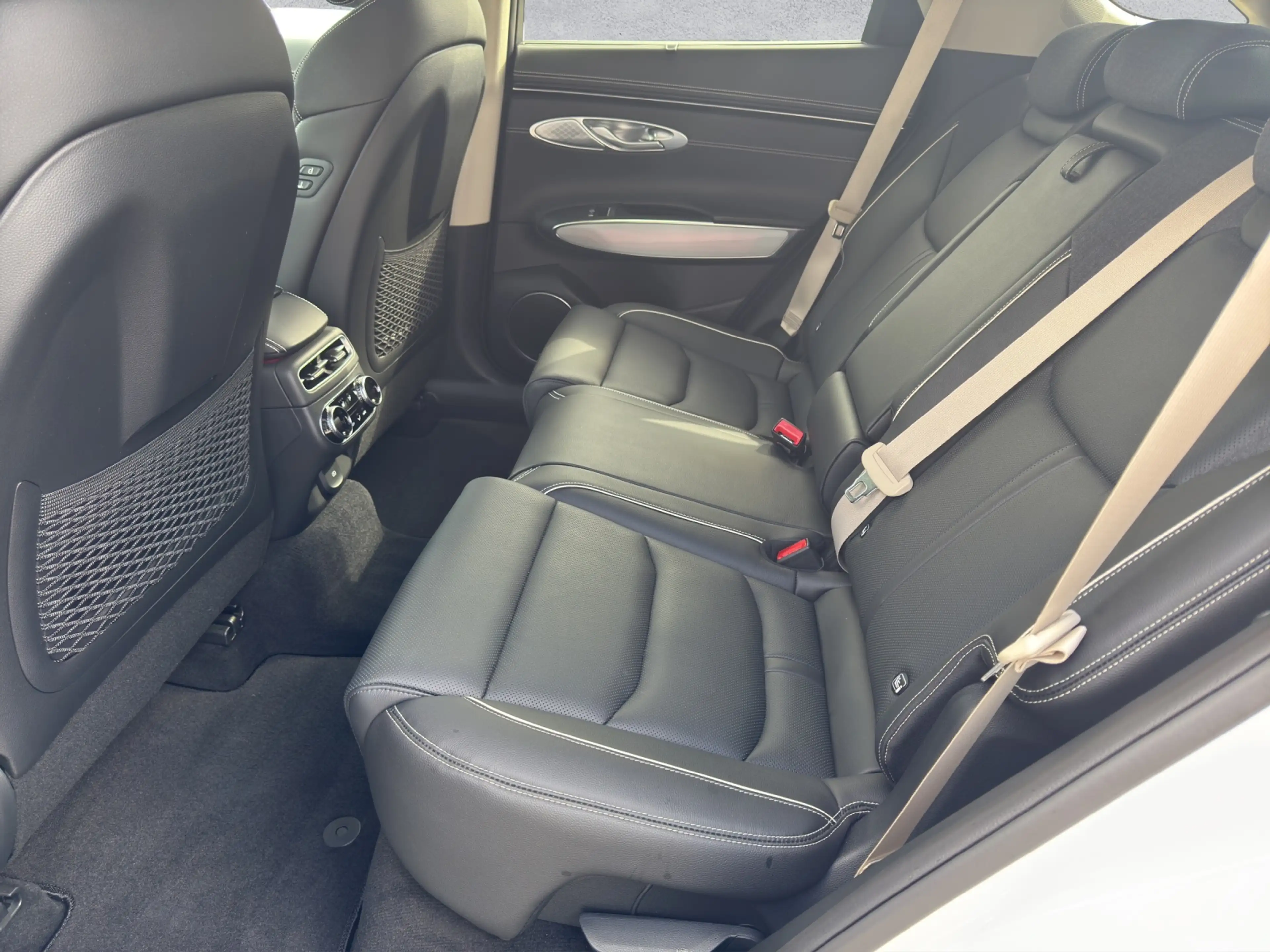 Genesis GV70 Elektro 77,4 kWh SX1 Sport PANO/ACC/HEADUP — photo 6