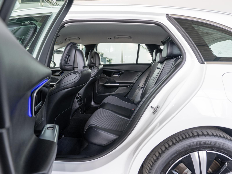 Mercedes-Benz C 300 e T *AVANTGARDE*1.HAND*RFK*AMBIENTE* — photo 10