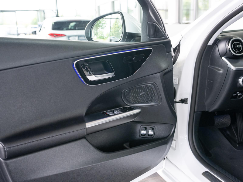 Mercedes-Benz C 300 e T *AVANTGARDE*1.HAND*RFK*AMBIENTE* — photo 11