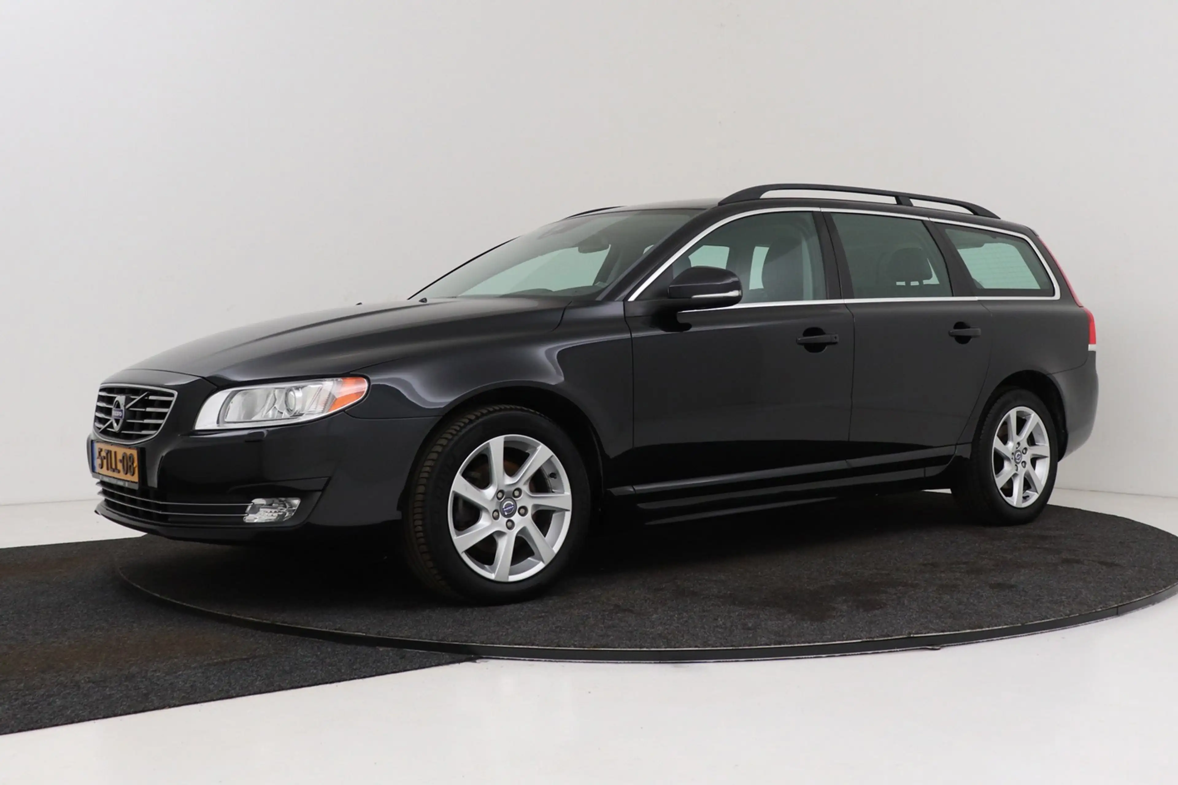 Volvo V70 1.6 T4 Nordic+ | Trekhaak | Org NL | Navigatie | D — photo 5