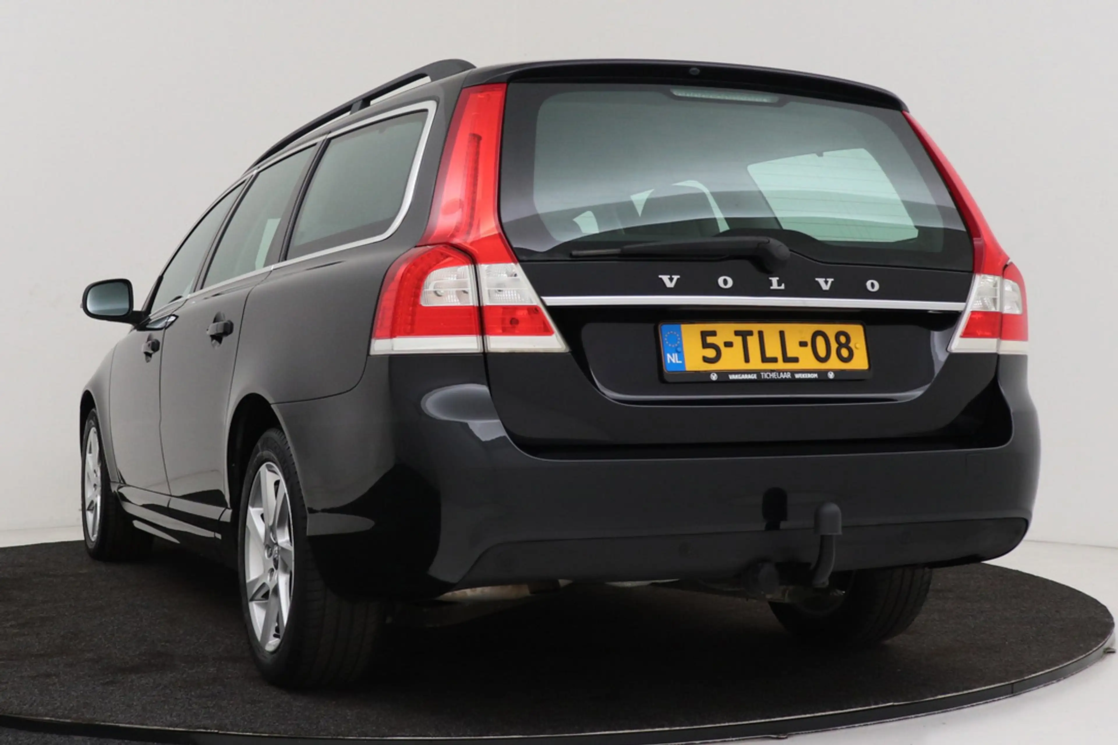 Volvo V70 1.6 T4 Nordic+ | Trekhaak | Org NL | Navigatie | D — photo 9