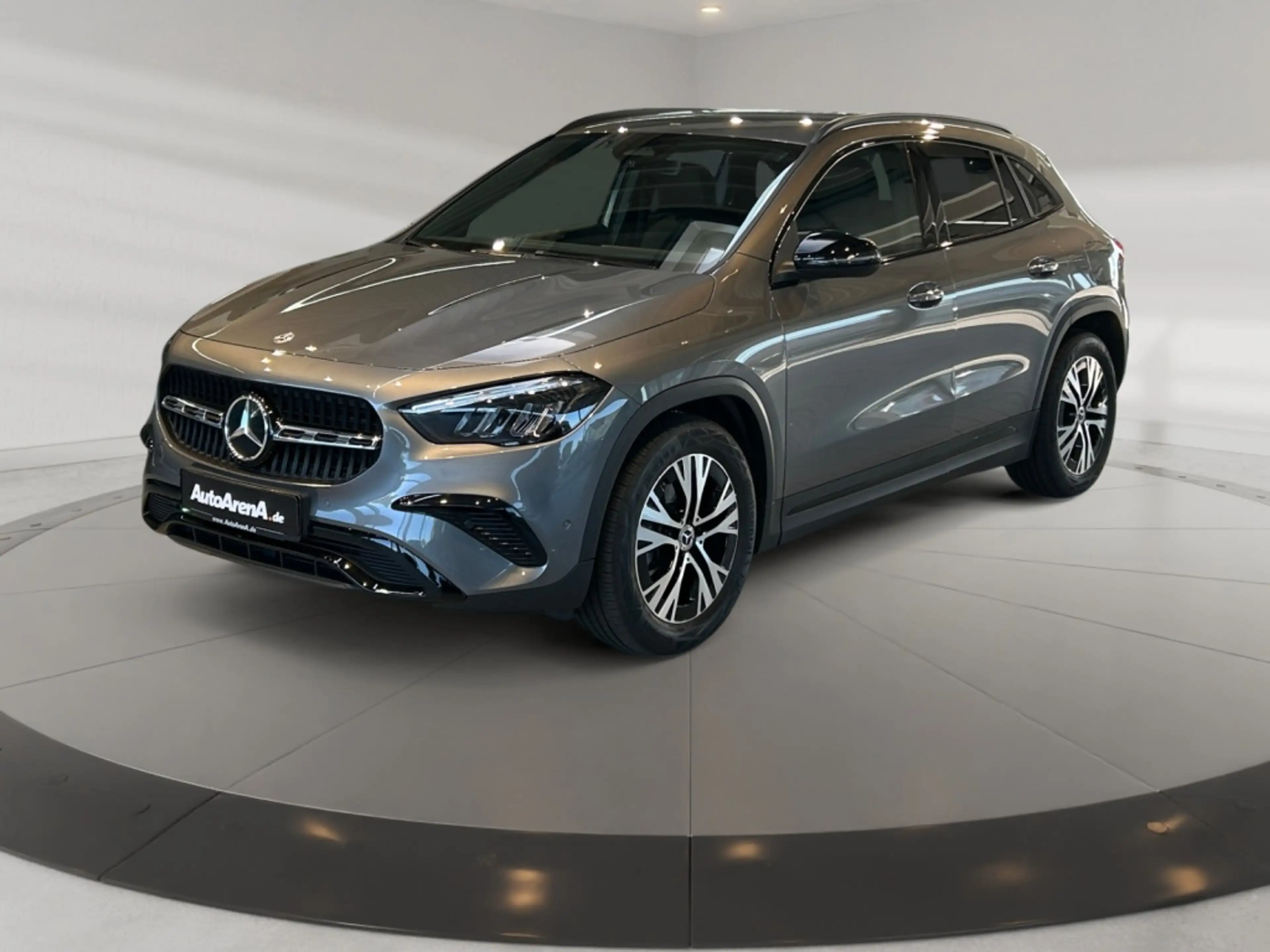 Mercedes-Benz GLA 180 d Progressive MBUX+Progressive+Night+Cam — photo 2