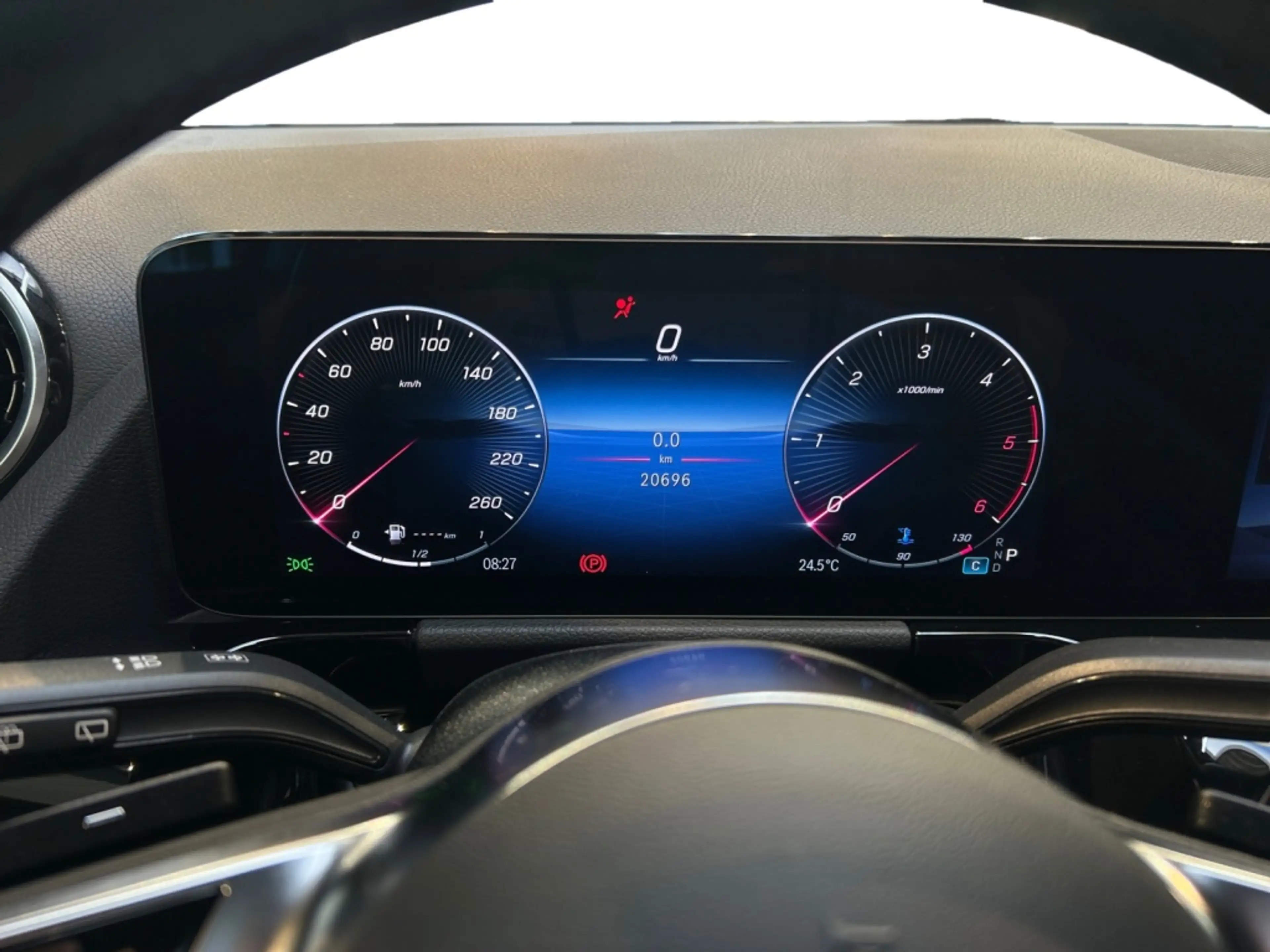 Mercedes-Benz GLA 180 d Progressive MBUX+Progressive+Night+Cam — photo 14