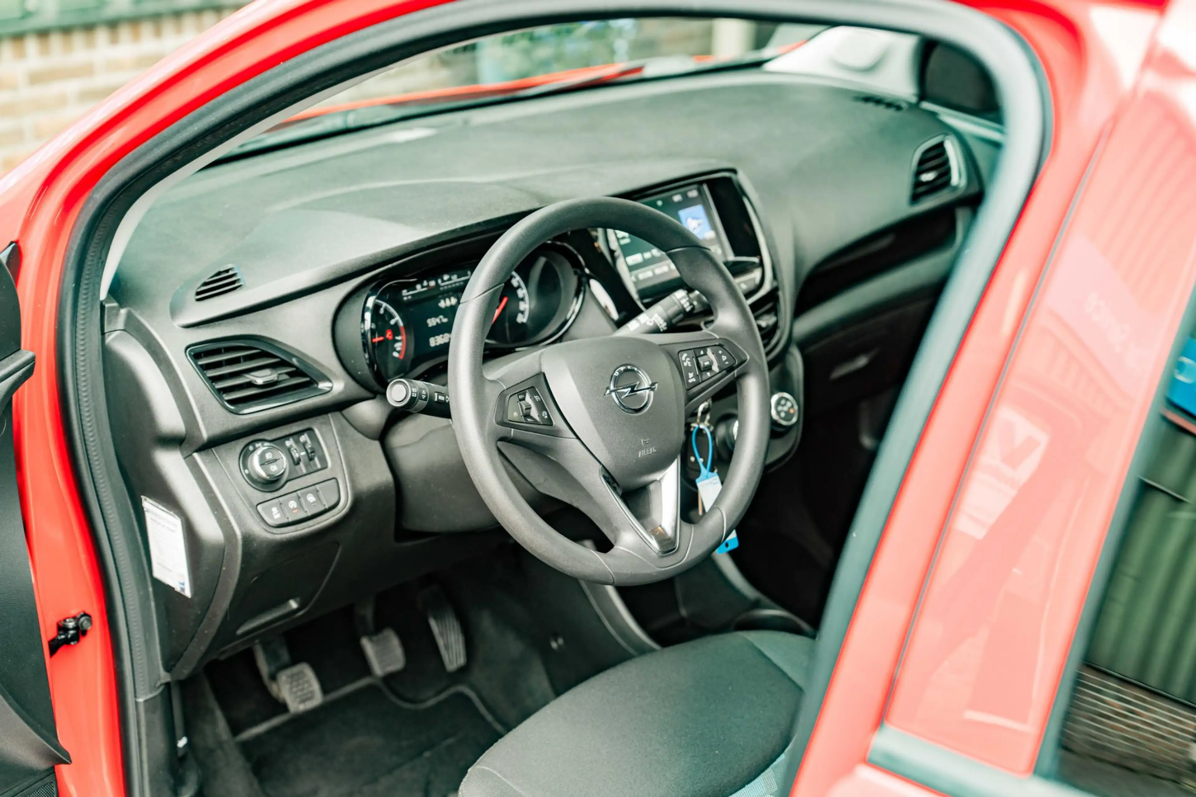 Opel Karl 1.0 Rocks Online Edition — photo 10