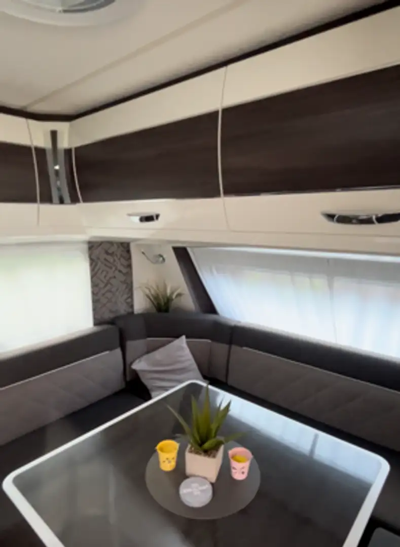 Caravans-Wohnm Hobby Prestige 560 FC Weiß - 2