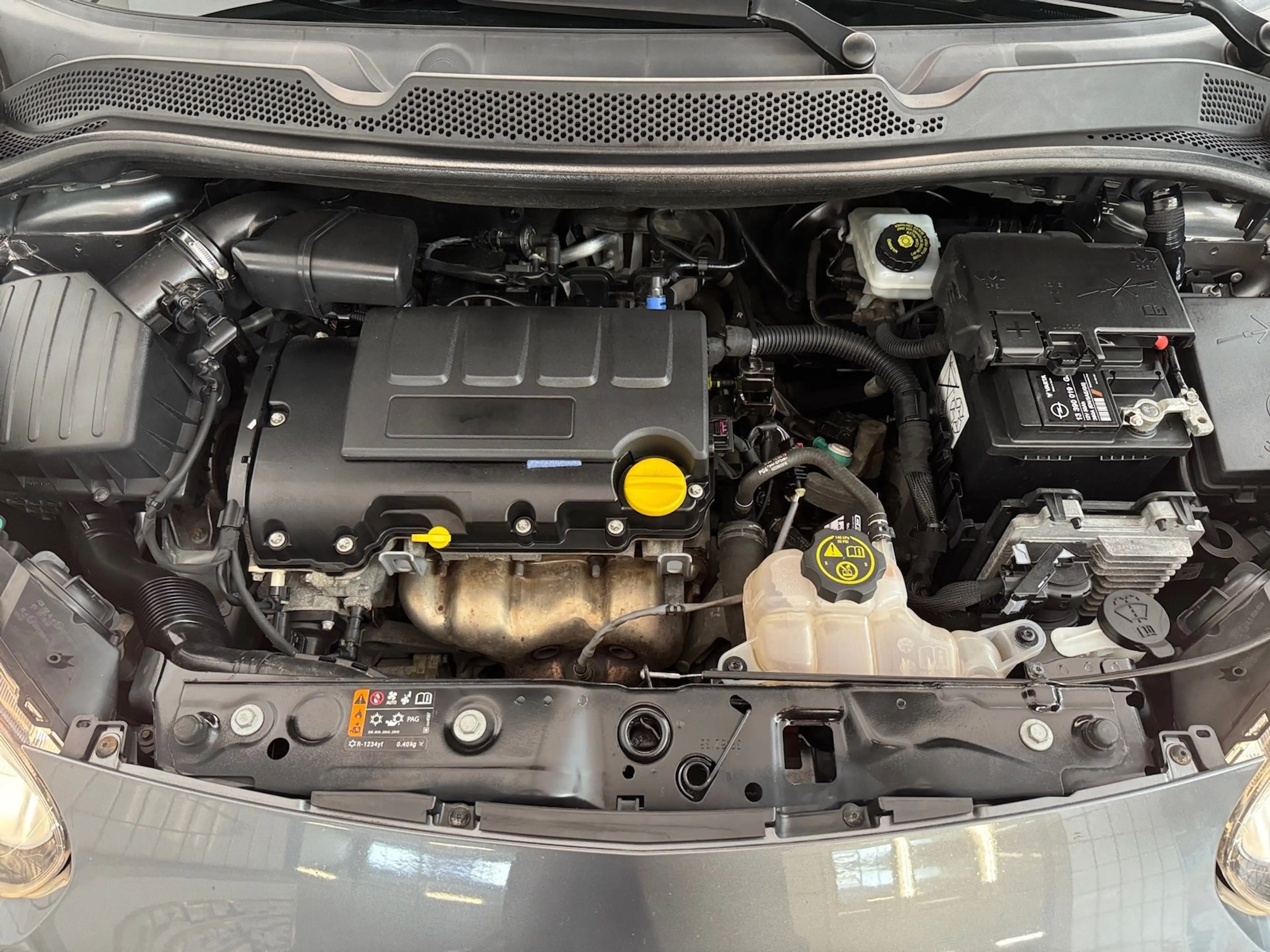 Opel Adam Glam 120 Jahre Tempomat*PDC*SHZ* — photo 13