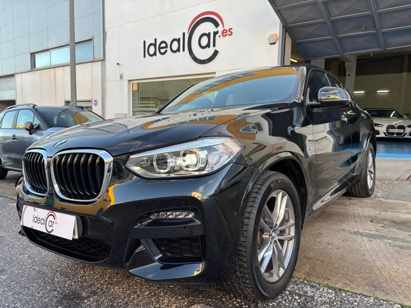 BMW X4 xDrive 20dA xLine M Sport Schwarz - 1