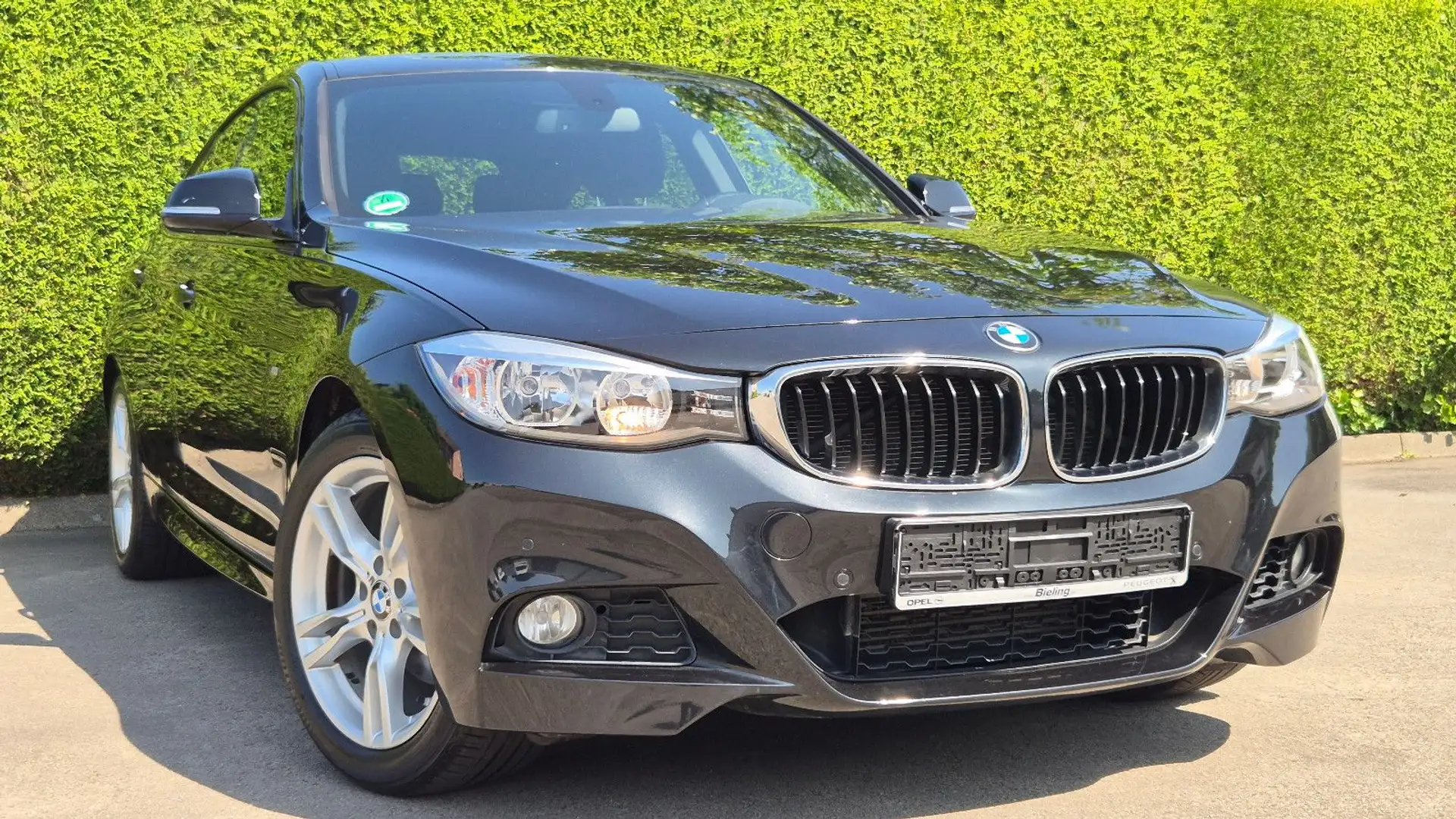 BMW 320 Aut/AHK/ALCANTARA/18ZOL Negro - 1