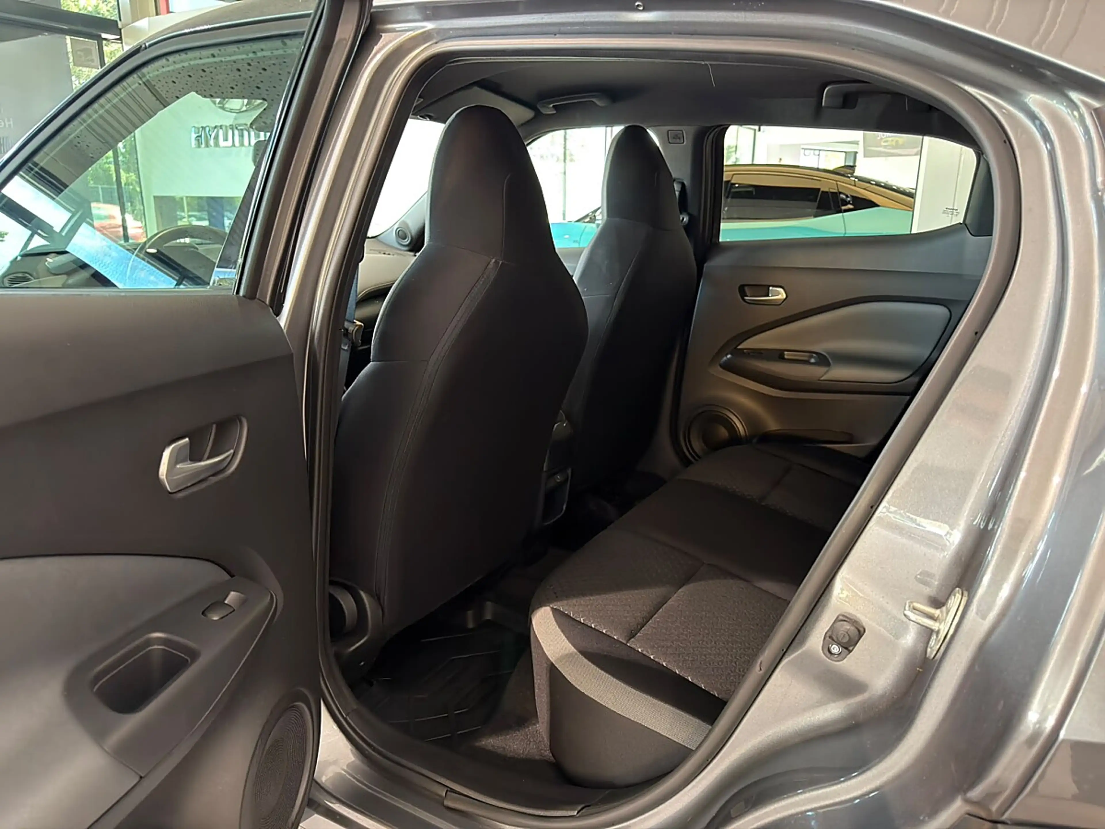 Nissan Juke 1,0 DIG-T N-Connecta — photo 8