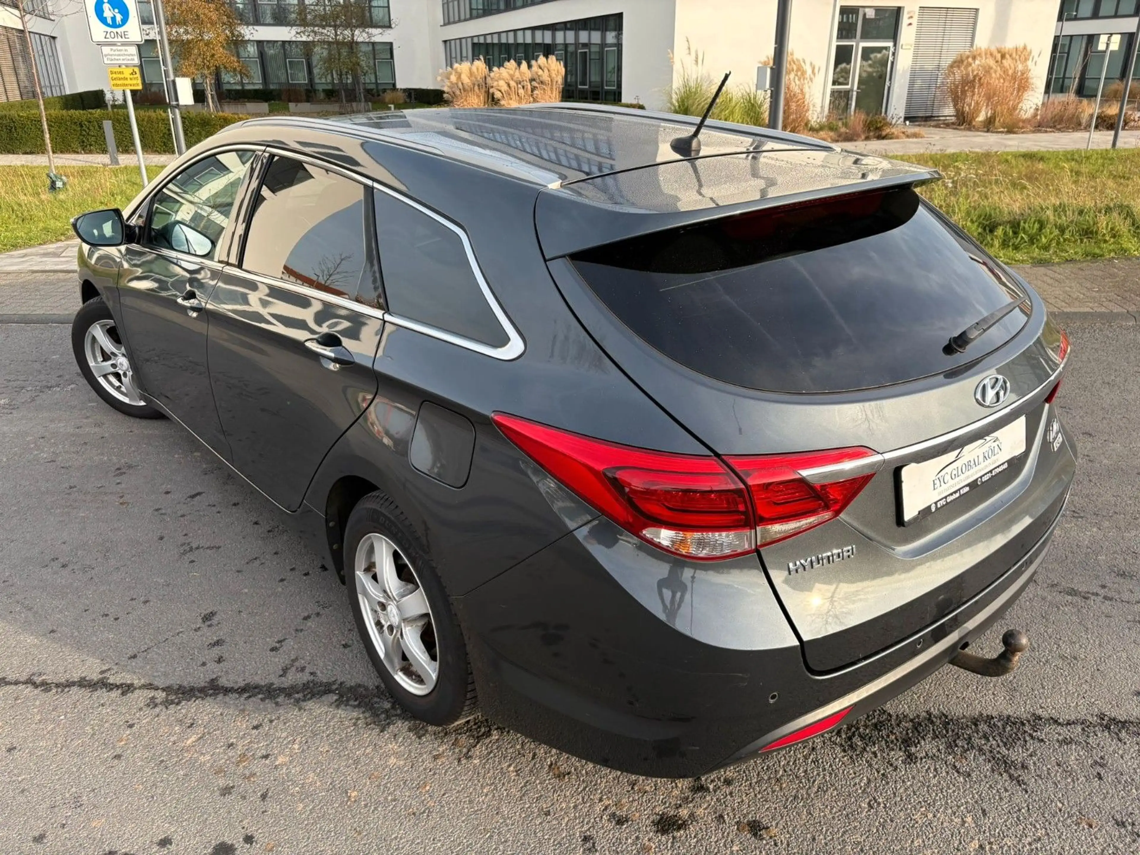 Hyundai i40 cw blue Trend, Klima, Tüv Neu Scheckheft — photo 8