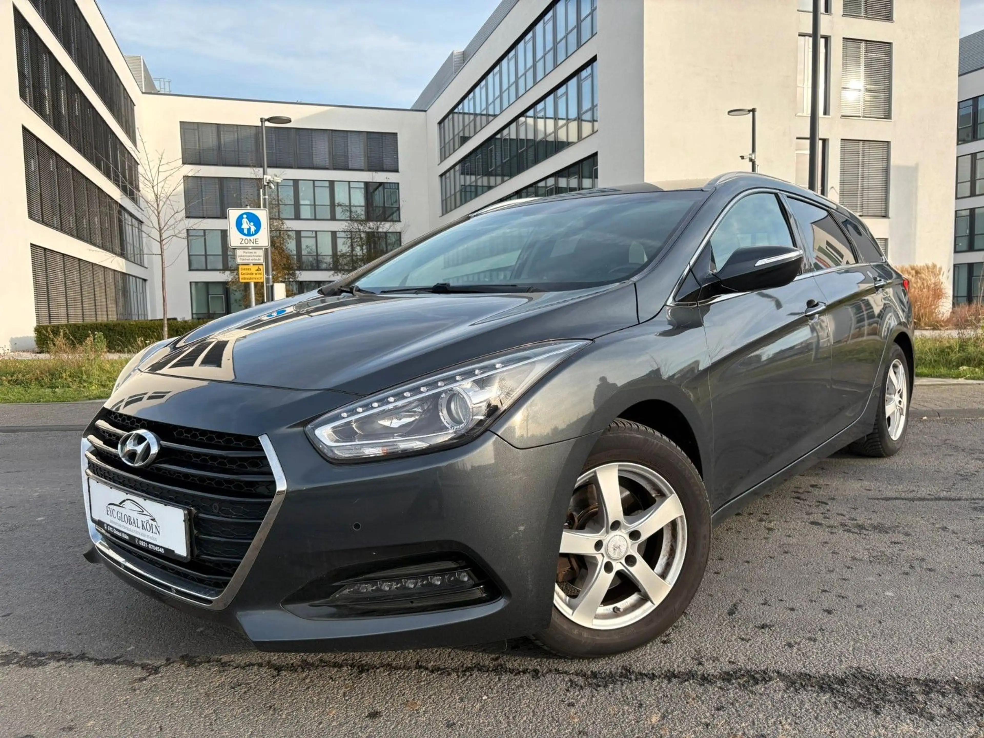 Hyundai i40 cw blue Trend, Klima, Tüv Neu Scheckheft
