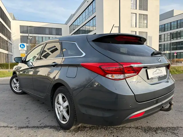 Hyundai I40 view 7