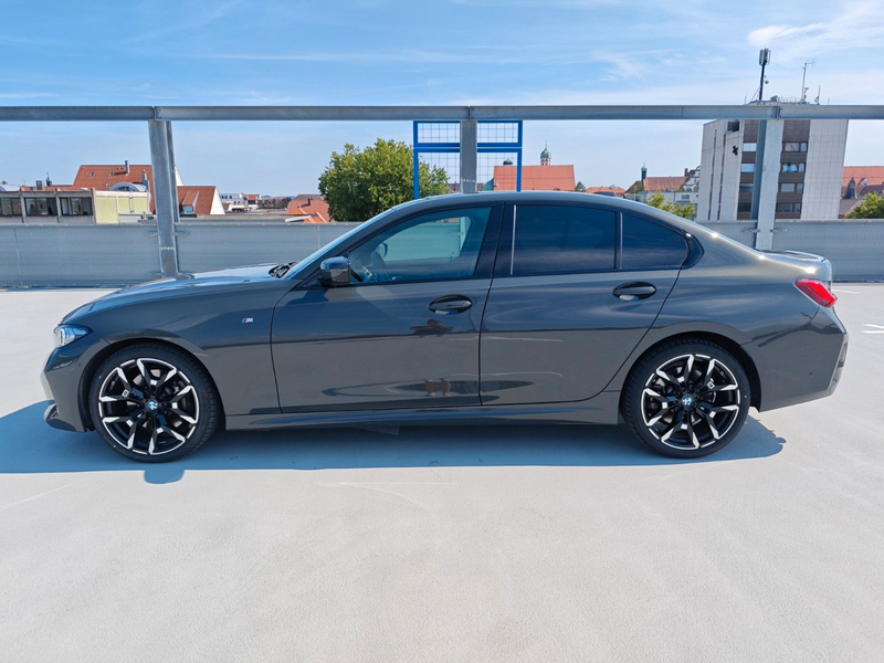 BMW 330 i xDrive M-Sport DriAssProf/HuD/360°/AHK/NP81 — photo 4