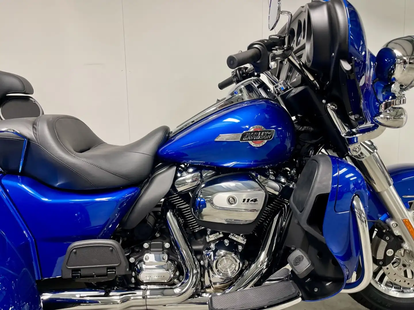 Harley-Davidson Tri Glide TRIKE FLHTCUTG ULTRA Azul - 2