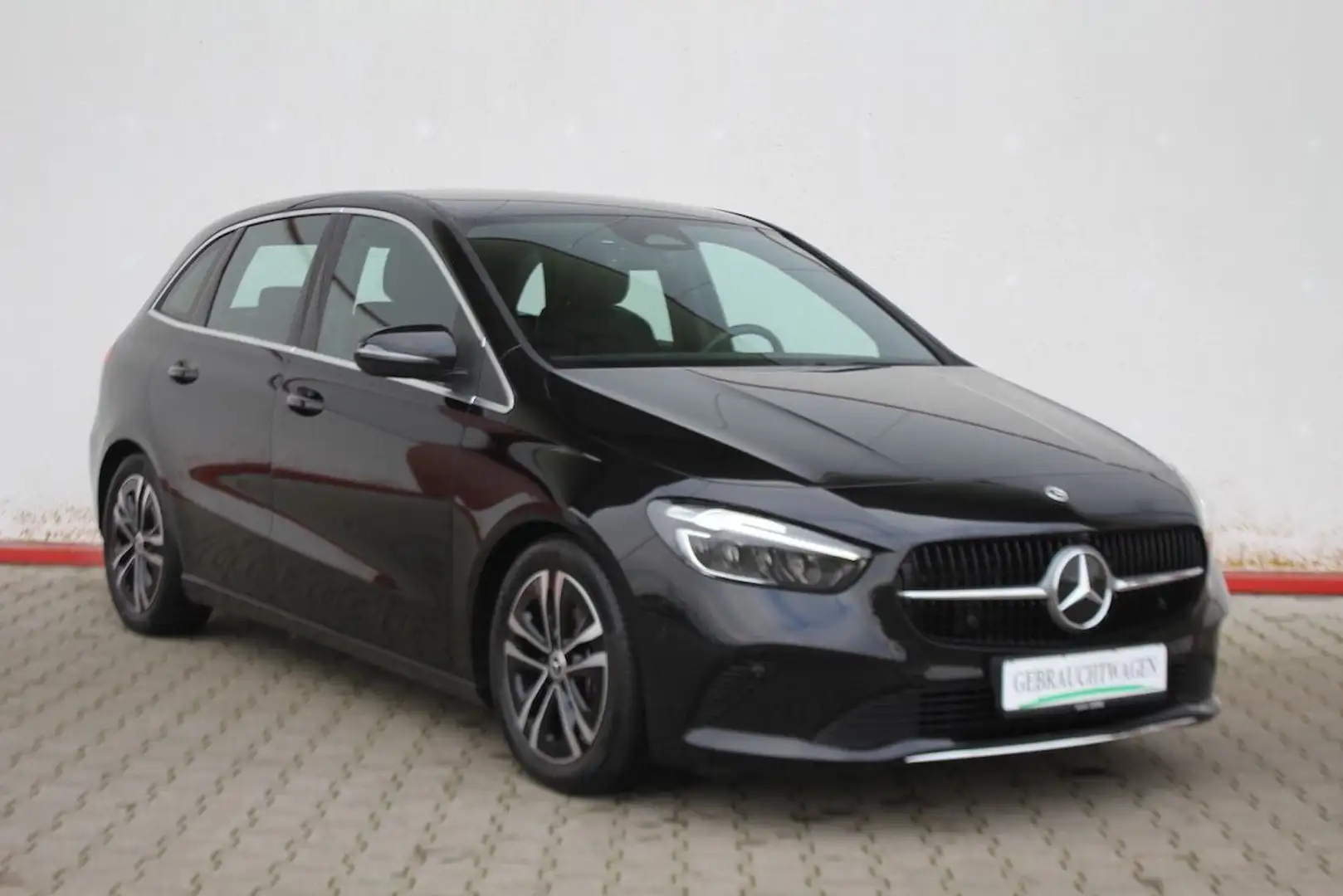 Mercedes-Benz B 180 d 8G Progressive Line Urban WideScreen 458 Schwarz - 2