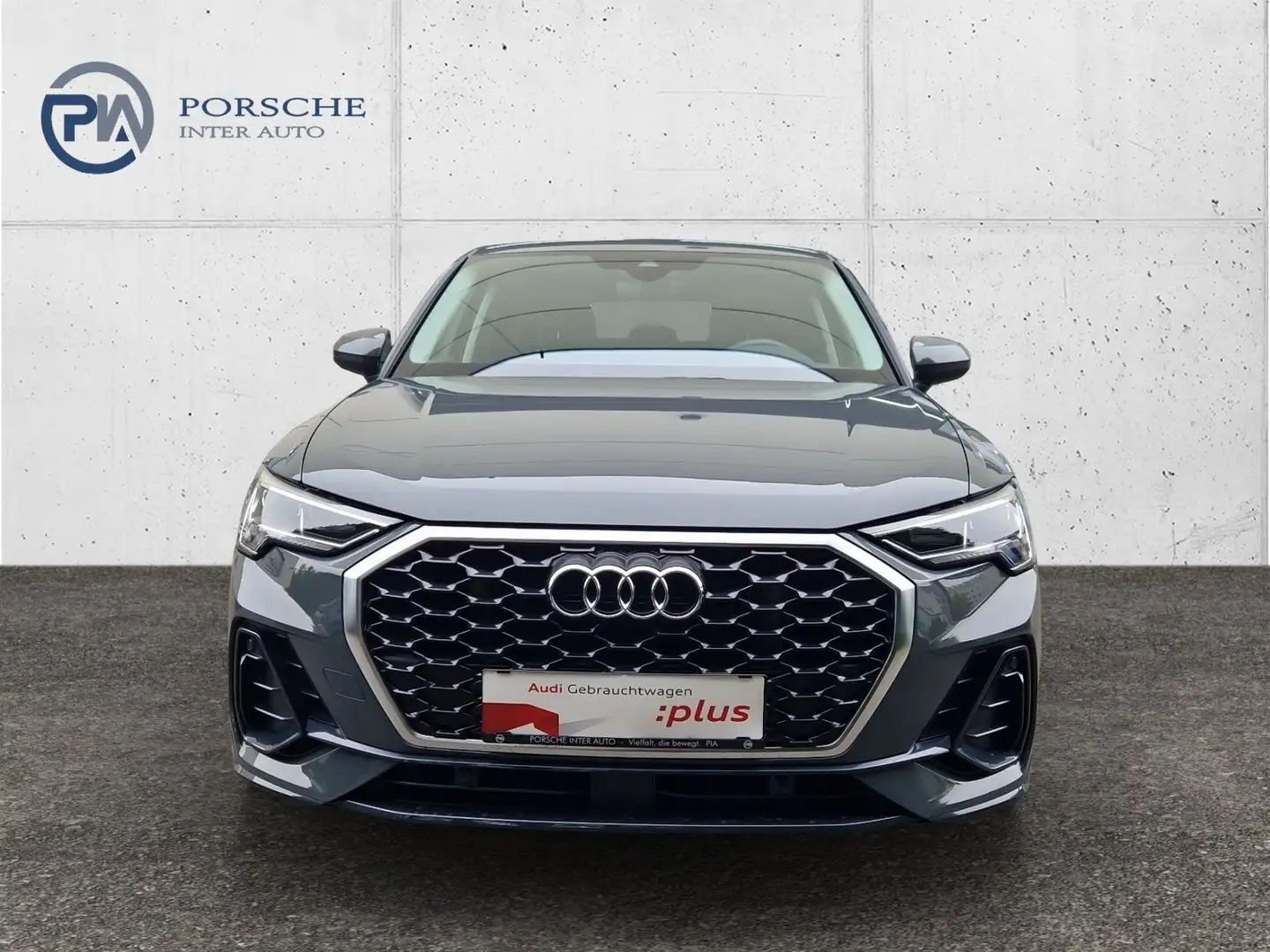 Audi Q3 e-tron 45 TFSI e Grigio - 2