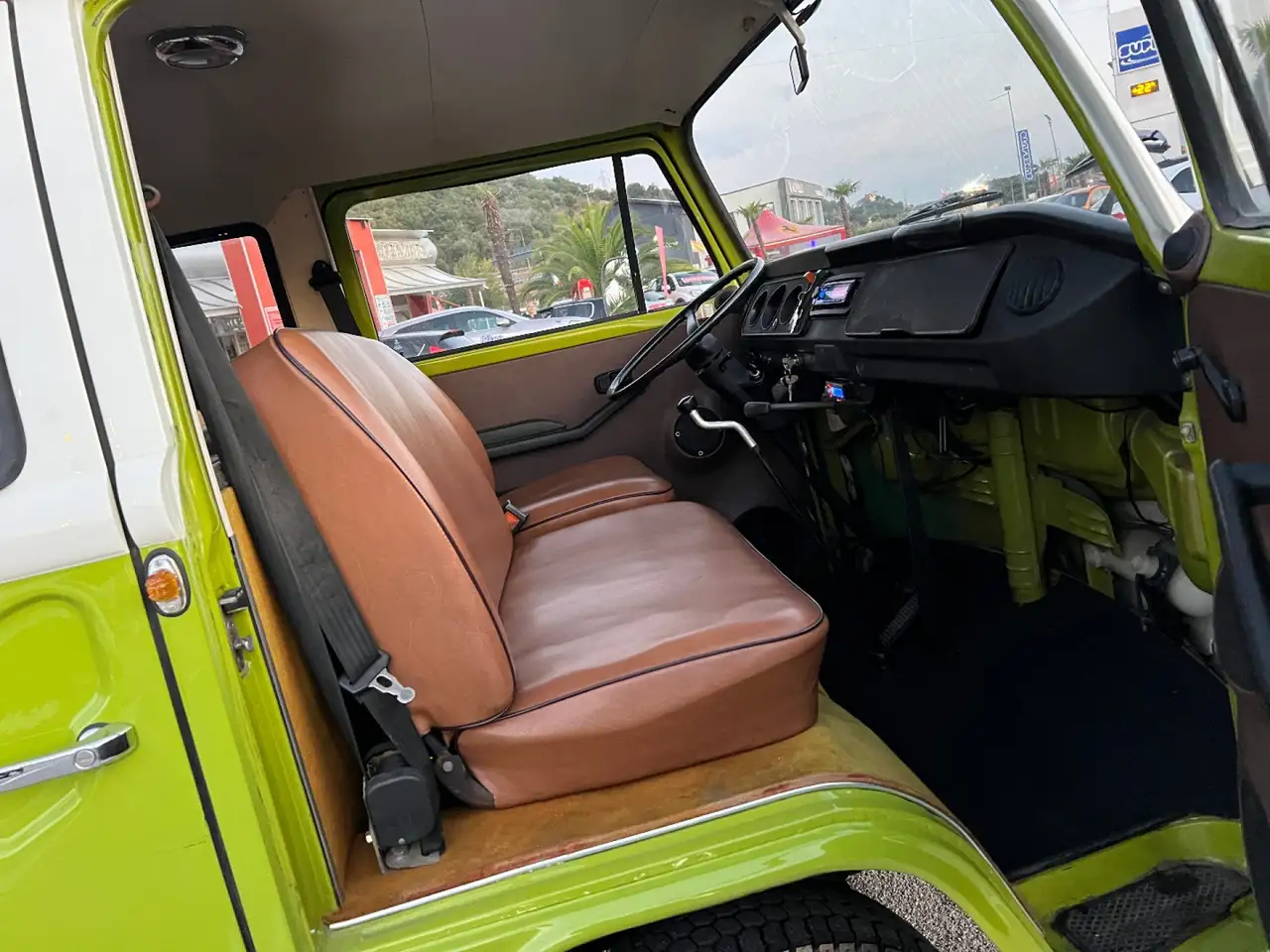 Volkswagen T2 1.6 FINESTRATO 9 POSTI, foto 9
