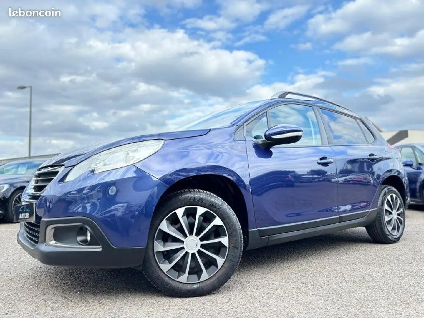 Peugeot 2008 1.2 PURETECH ACTIVE Bleu - 1