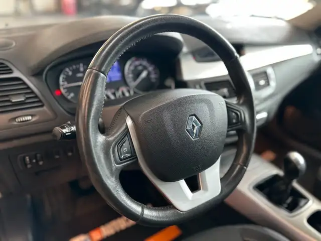 Renault Laguna view 13