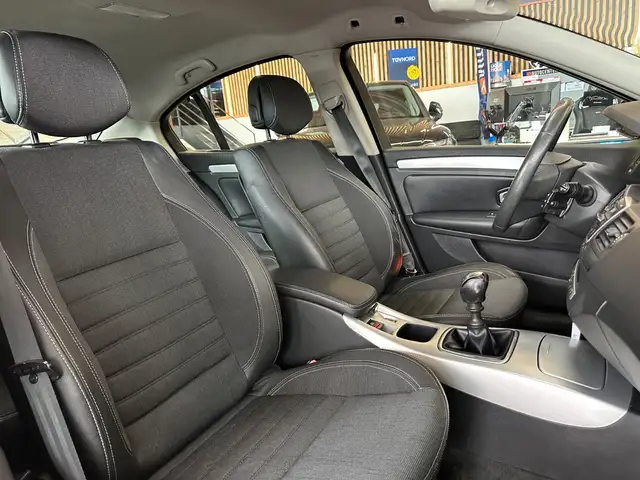 Renault Laguna view 8