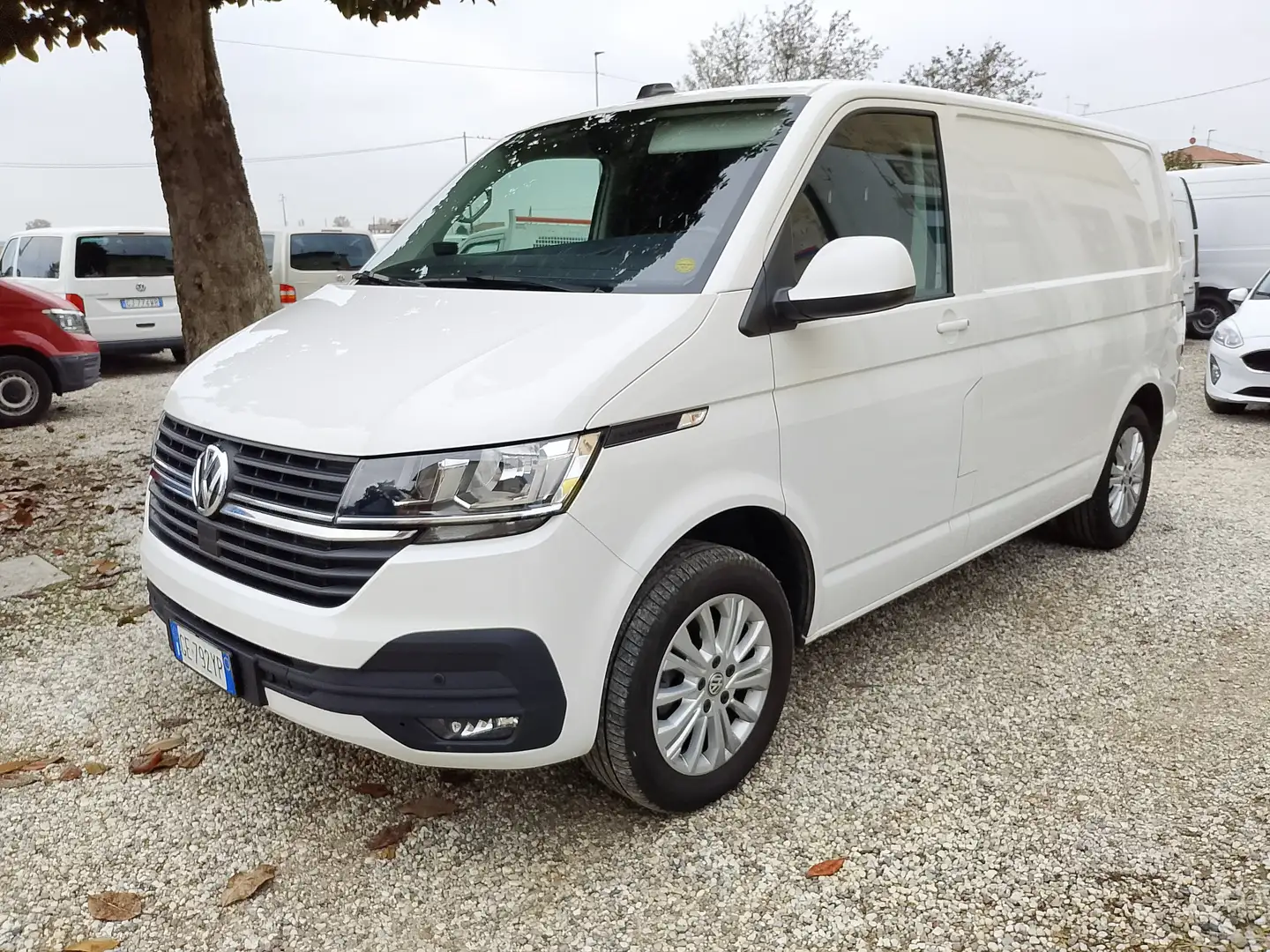 Volkswagen T6 Transporter 2.0 TDI 150CV DSG PC Furgone Business Blanc - 2