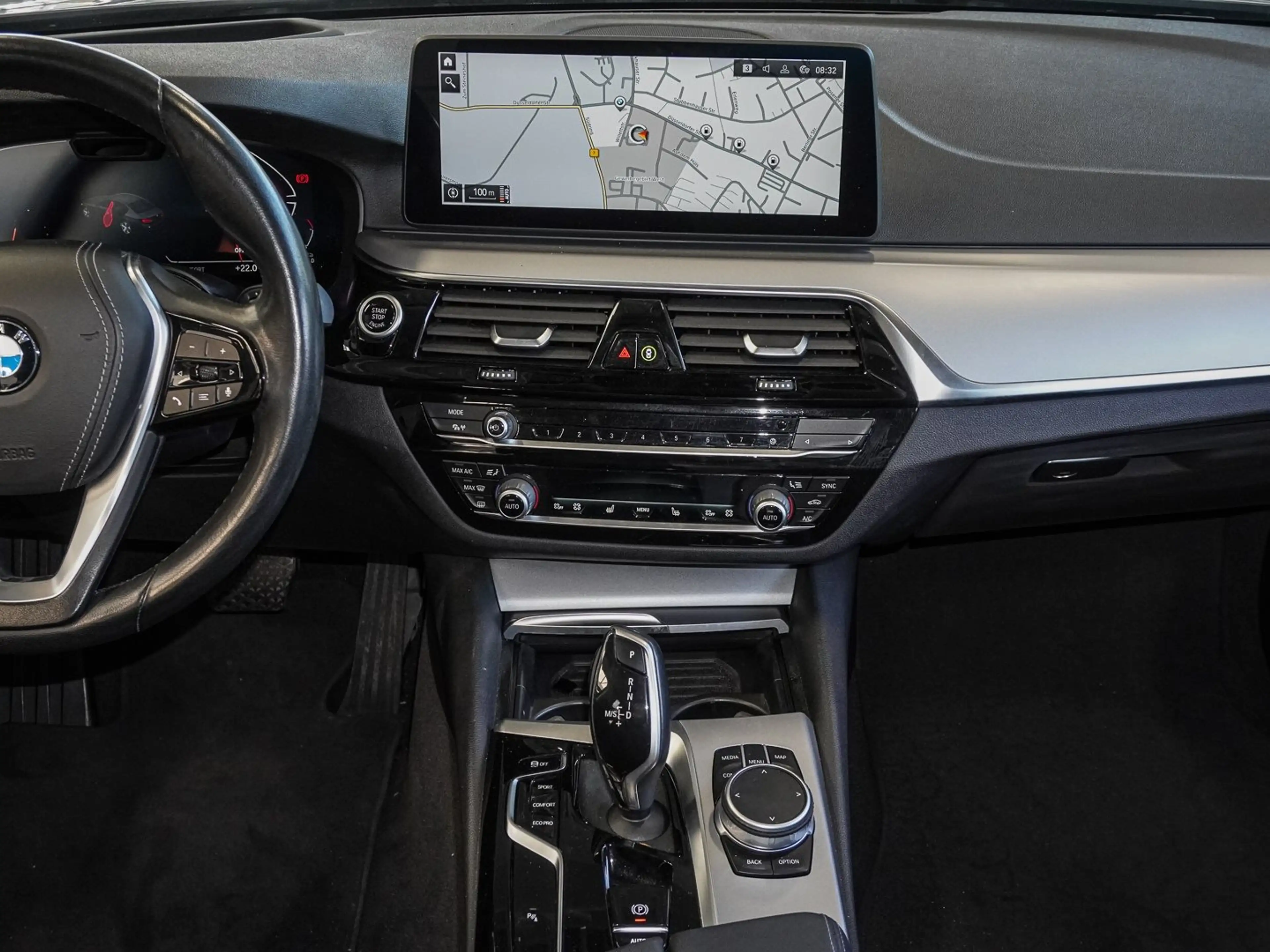 BMW 520 d A HUD ACC AHK RFK NAVI LED Sound Syst. DAB* — photo 11