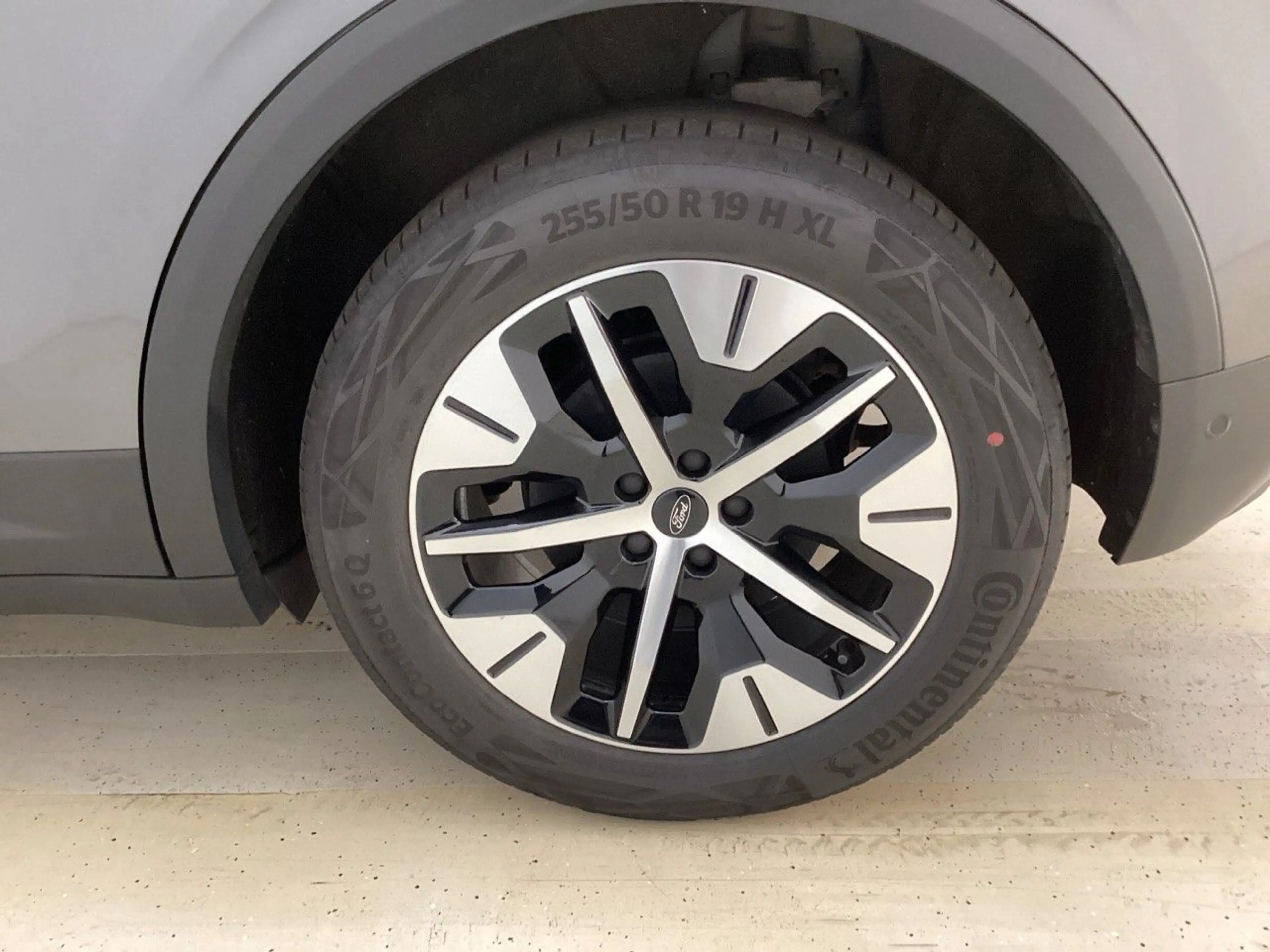 Ford Explorer AWD 79kWh Auto./360-KAMERA/ACC/HEAD-UP/ — photo 6