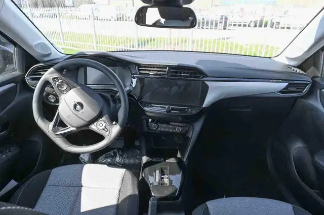 Opel Corsa view 7