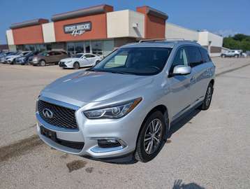 AWD | Memory seats | Power liftgate
