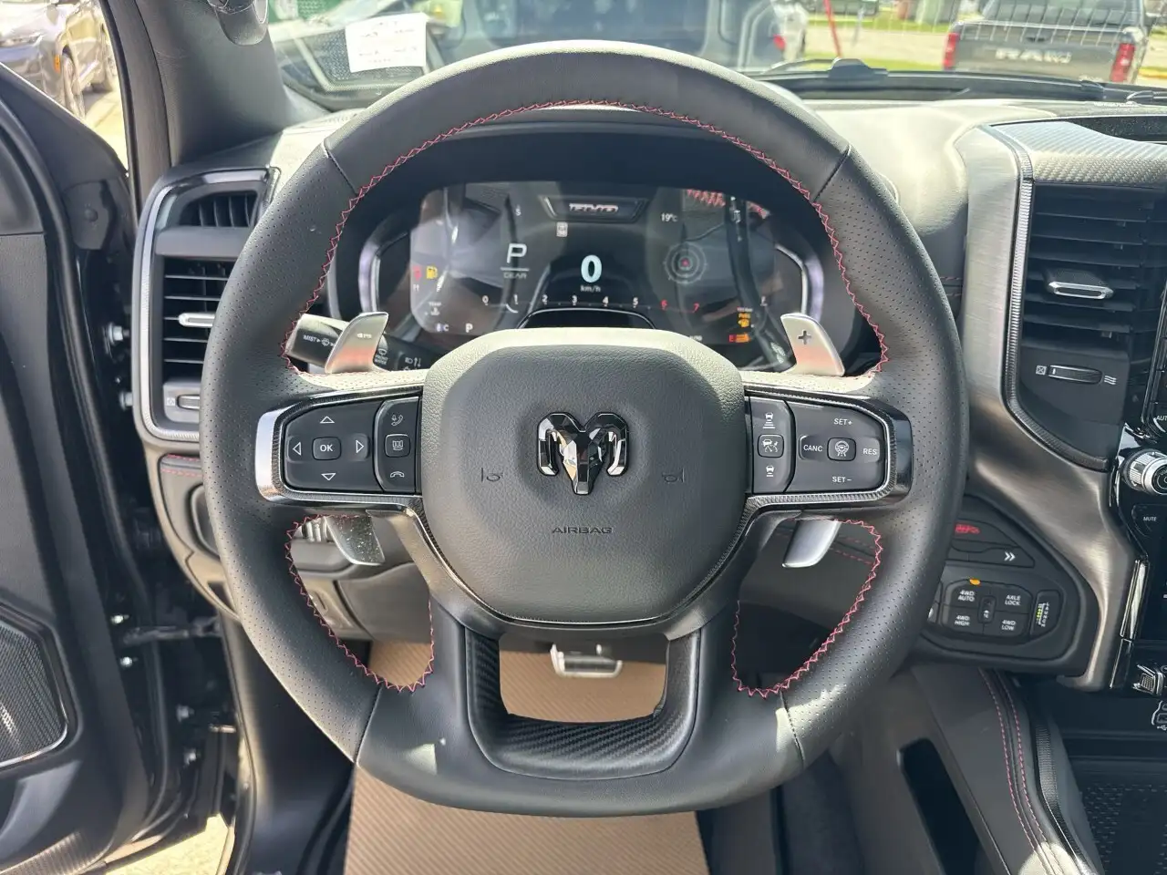 RAM 1500 снимка RAM 1500