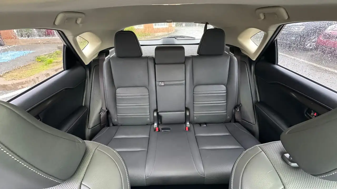 Lexus NX снимка Lexus NX