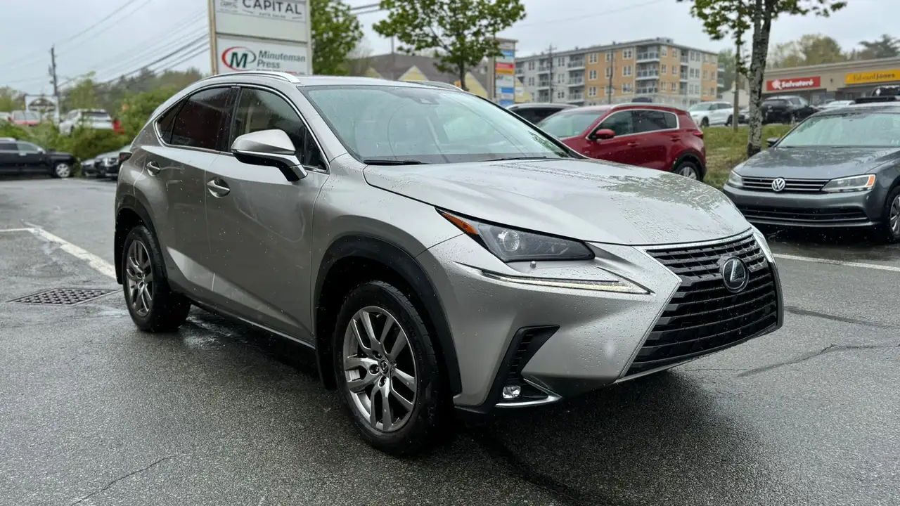 Lexus NX снимка Lexus NX