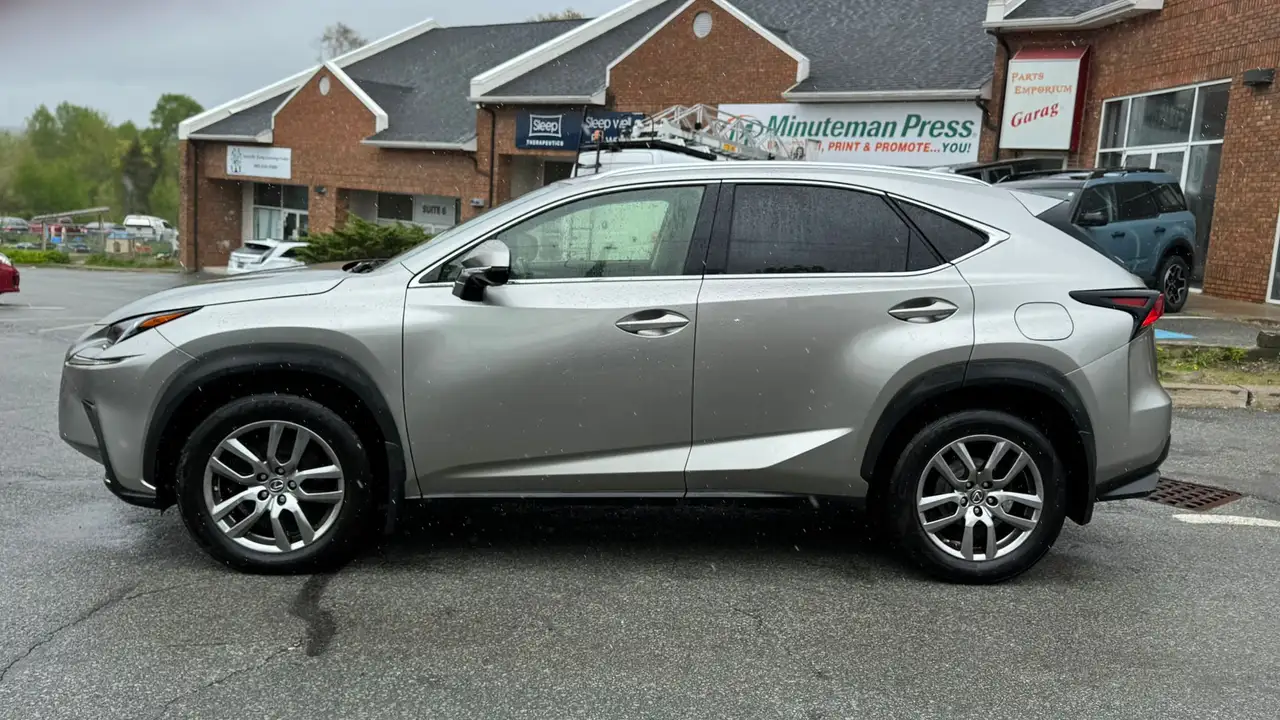 Lexus NX снимка Lexus NX