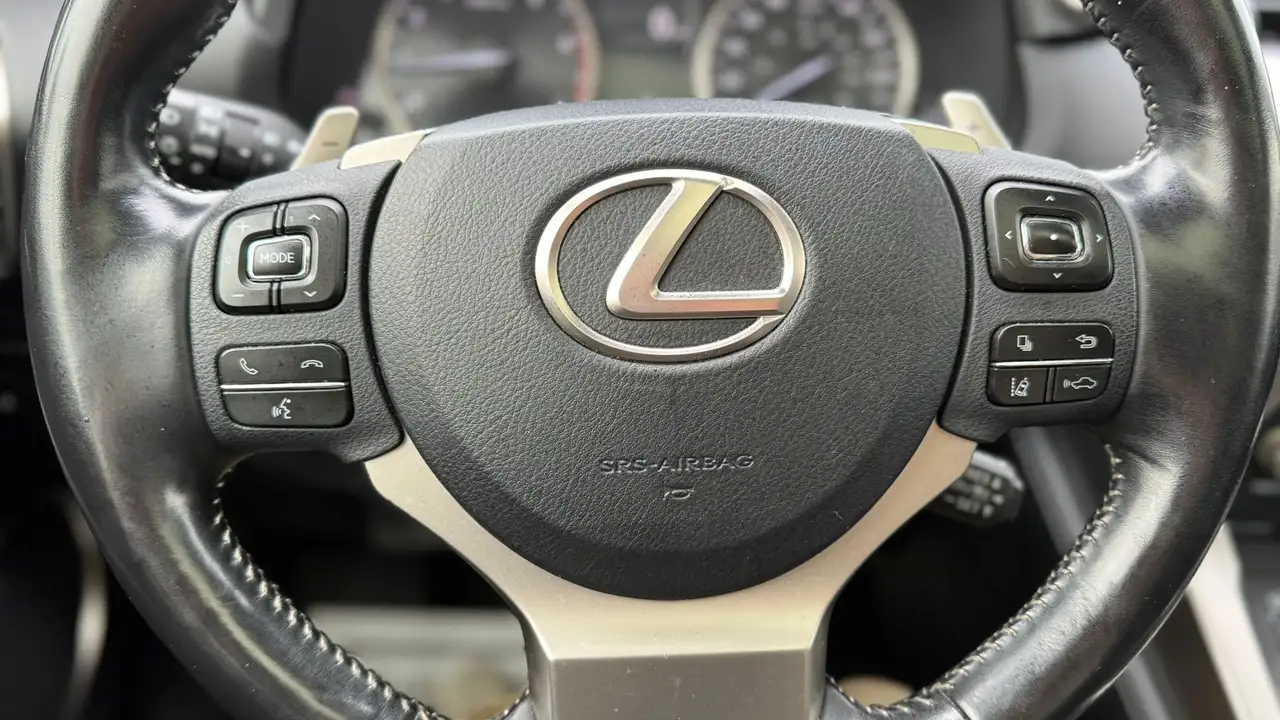 Lexus NX снимка Lexus NX