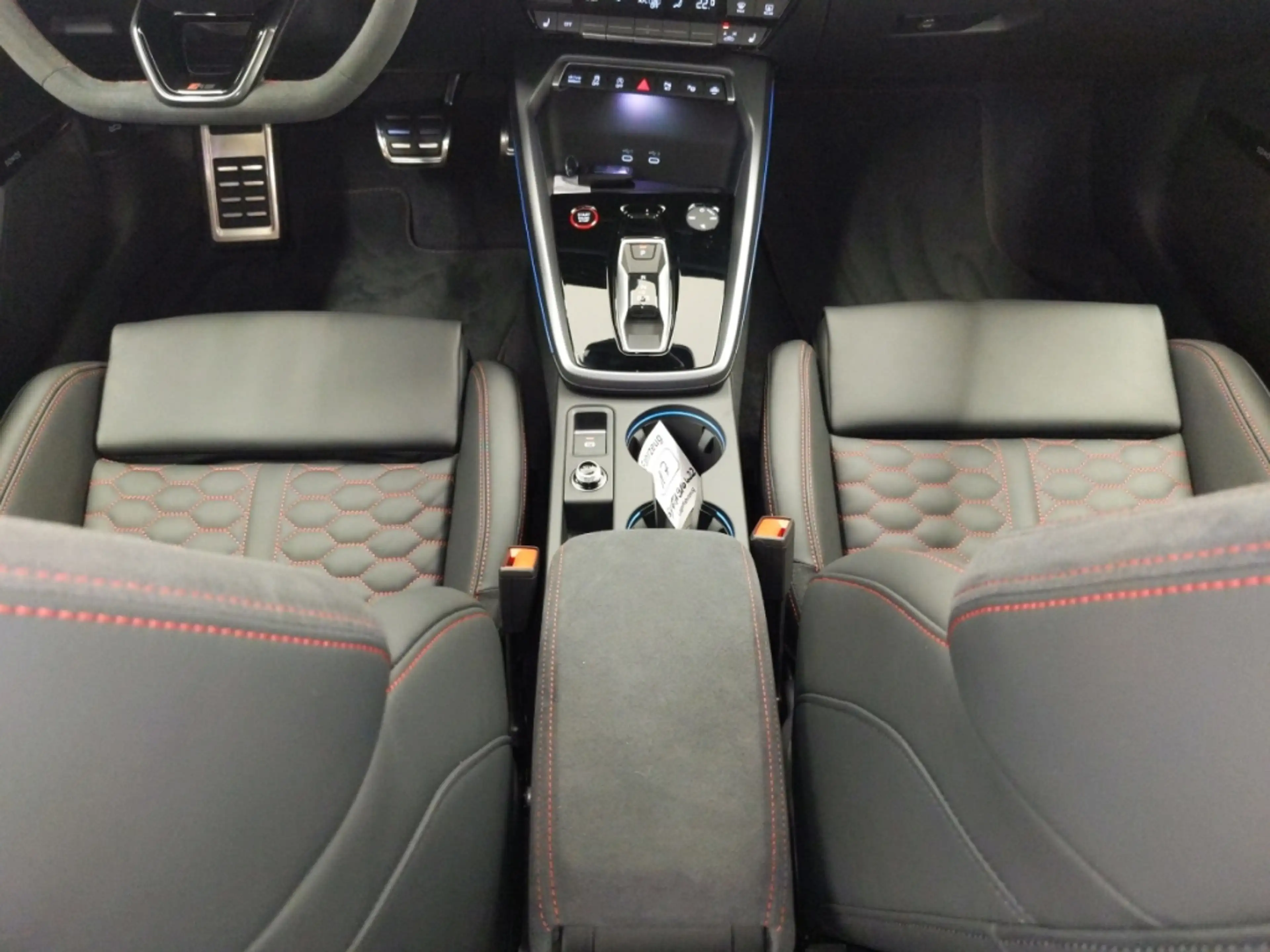 Audi RS3 2.5 TFSI quattro Sportback 294 kW S tronic Matrix — photo 11