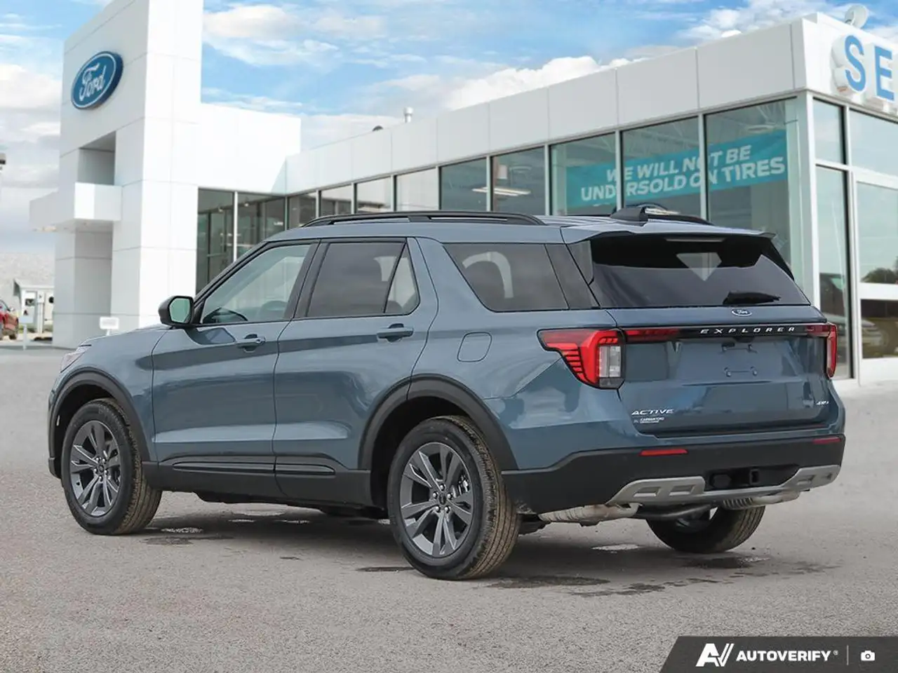 Ford Explorer снимка Ford Explorer
