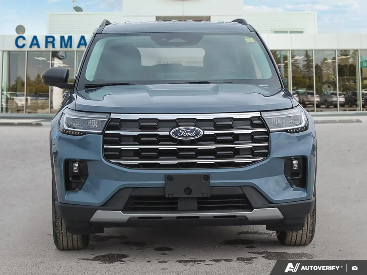 Ford Explorer снимка Ford Explorer