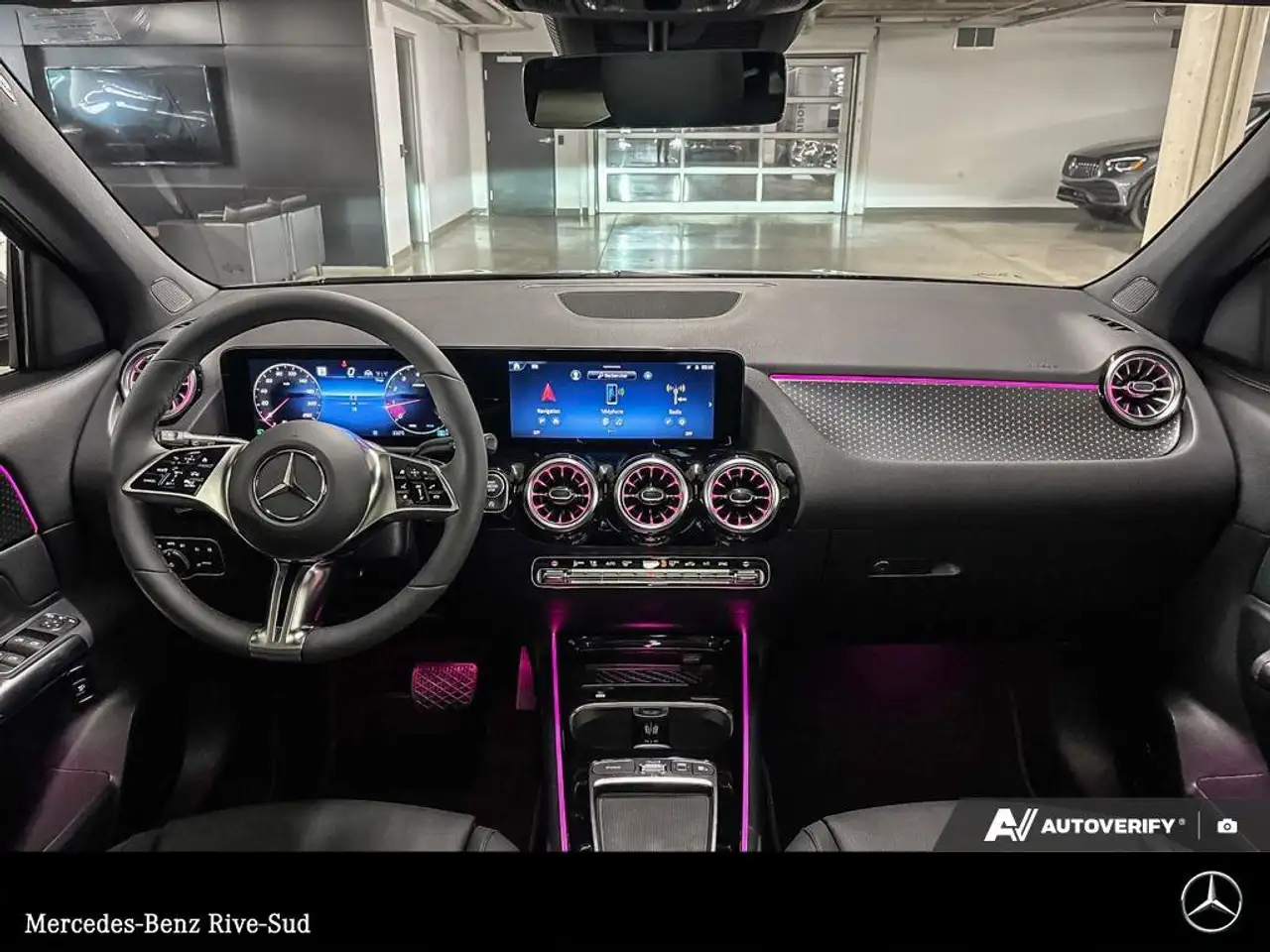 Mercedes-Benz GLA снимка Mercedes-Benz GLA