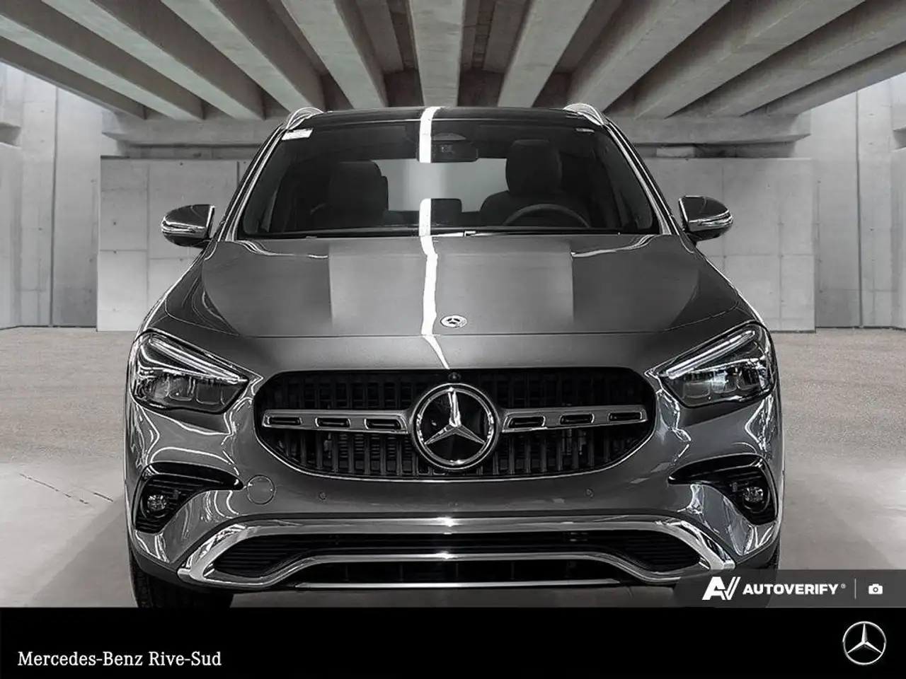 Mercedes-Benz GLA снимка Mercedes-Benz GLA