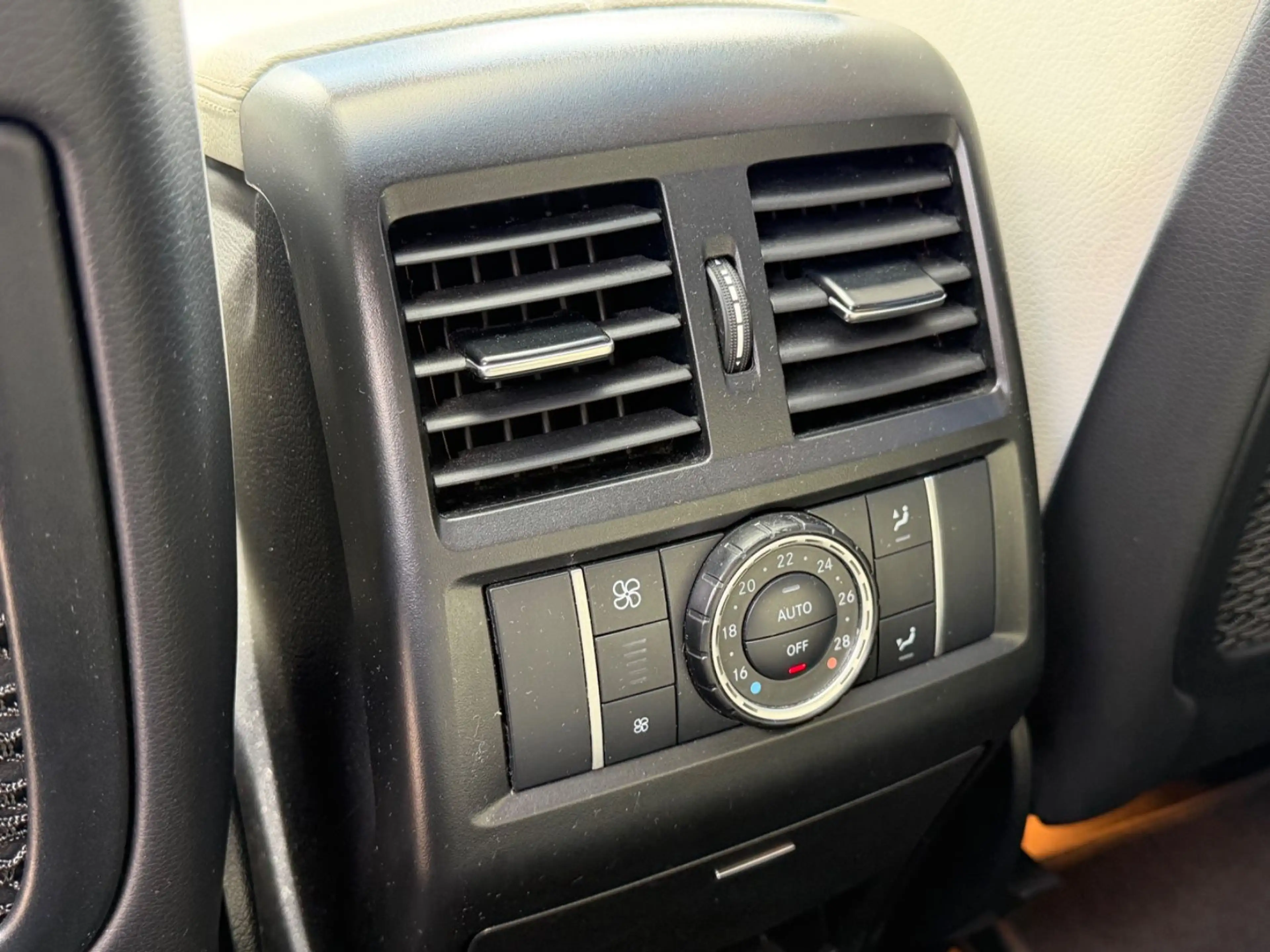 Mercedes-Benz GLE 350 d 4Matic COUPE — photo 15
