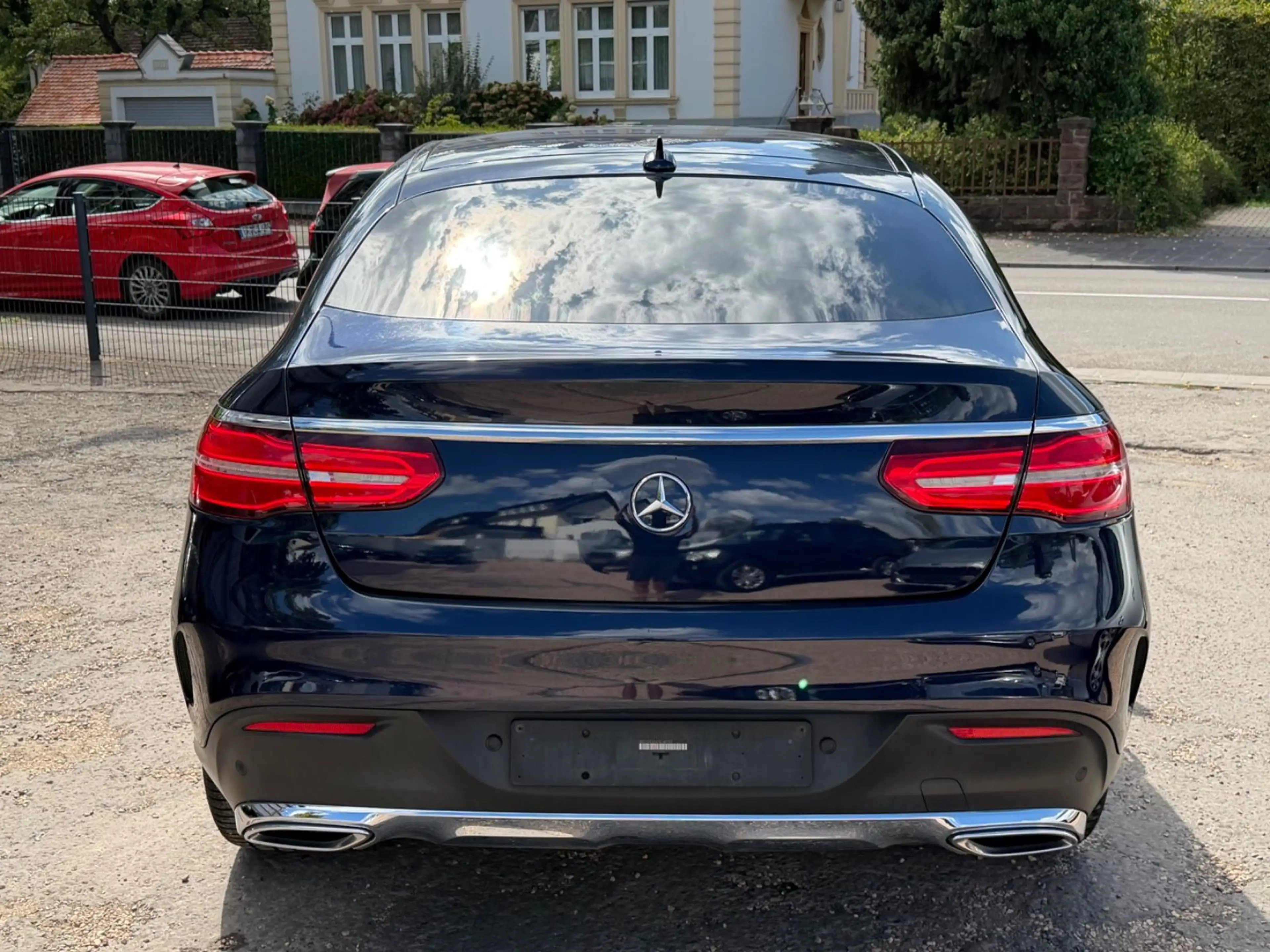 Mercedes-Benz GLE 350 d 4Matic COUPE — photo 5