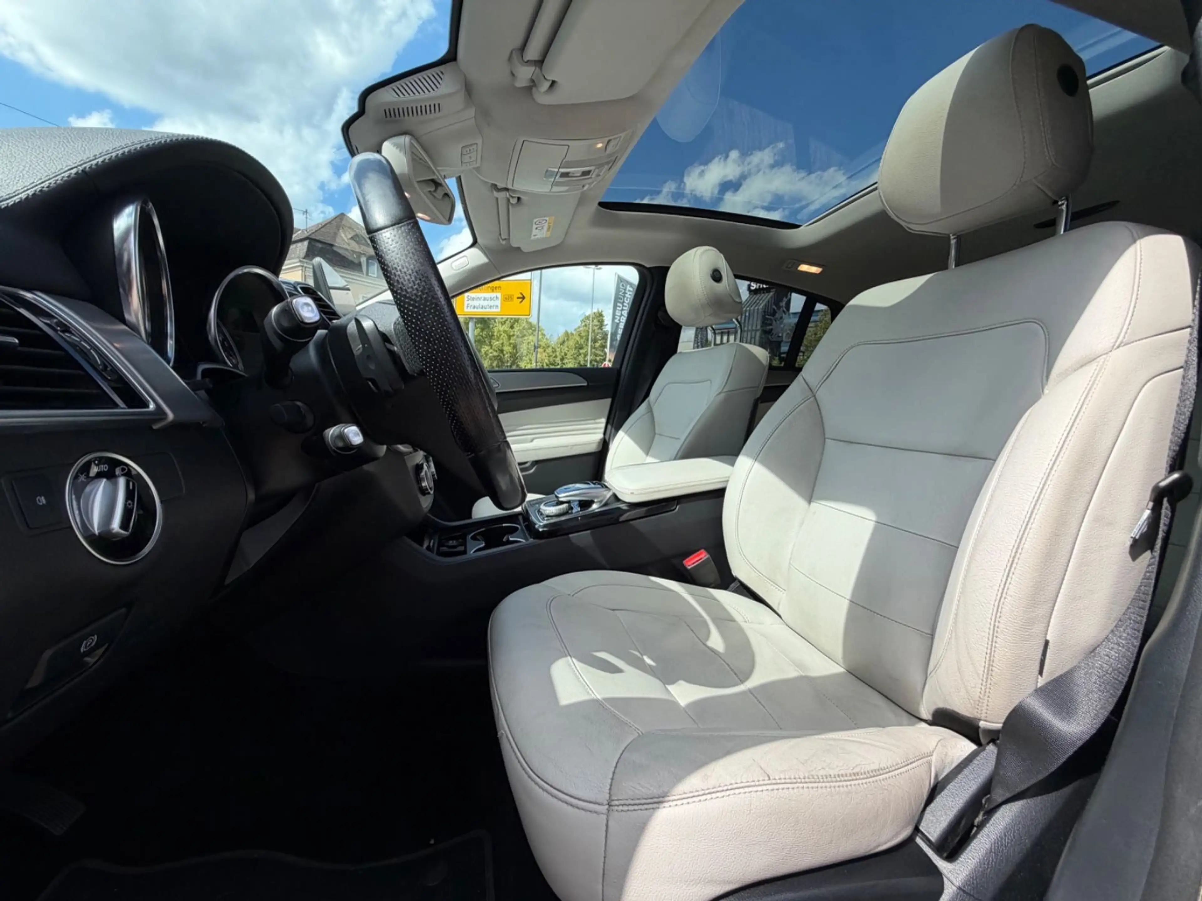 Mercedes-Benz GLE 350 d 4Matic COUPE — photo 10