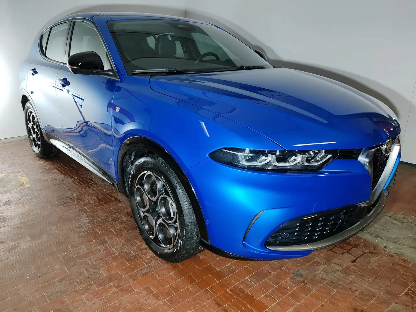 Alfa Romeo Tonale 1.5 MHev 160cv TCT7 Tributo Italiano Blau - 1