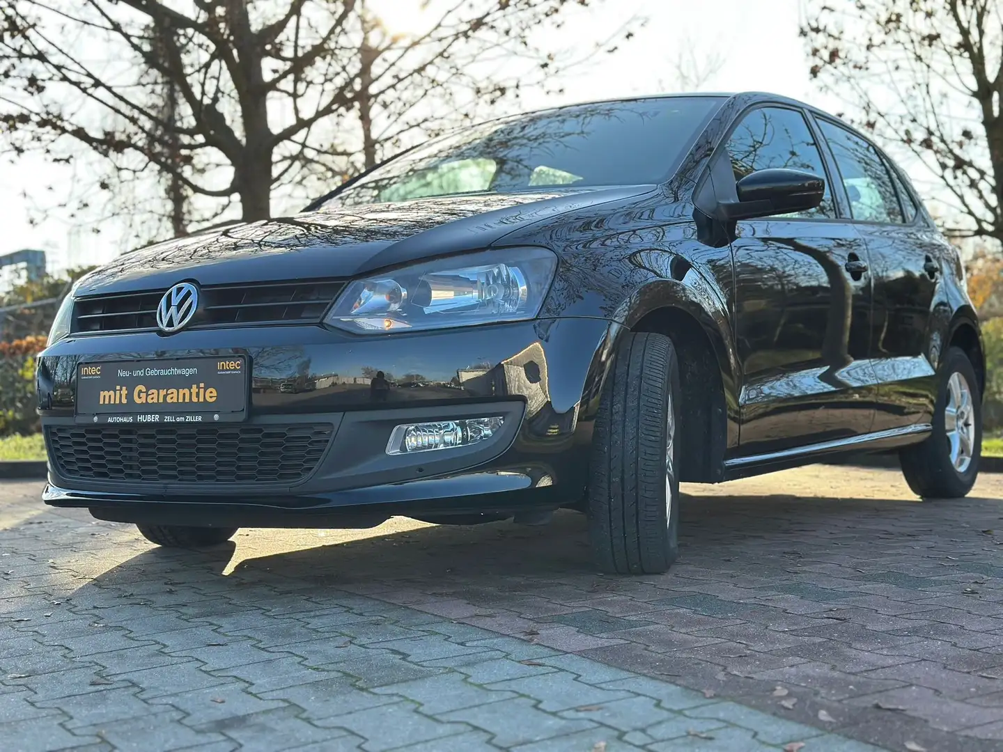 Volkswagen Polo 1.0 Trendline Schwarz - 1