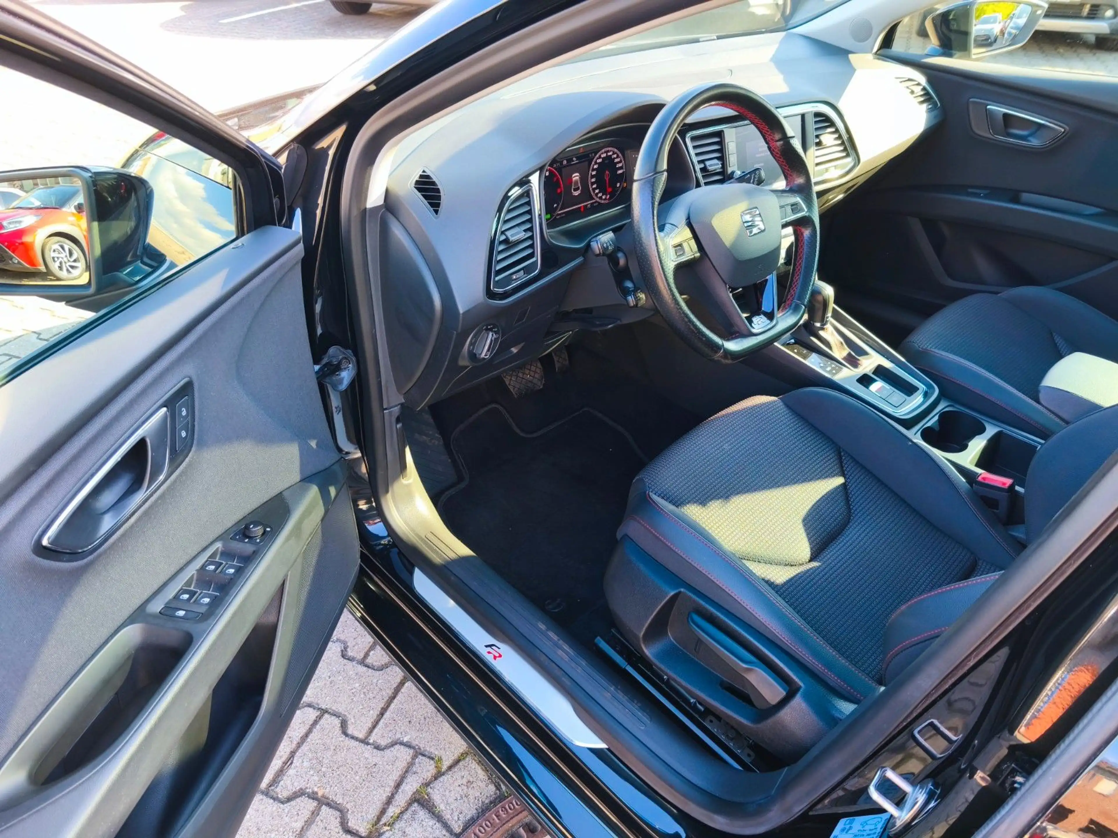 SEAT Leon FR Automatik — photo 8